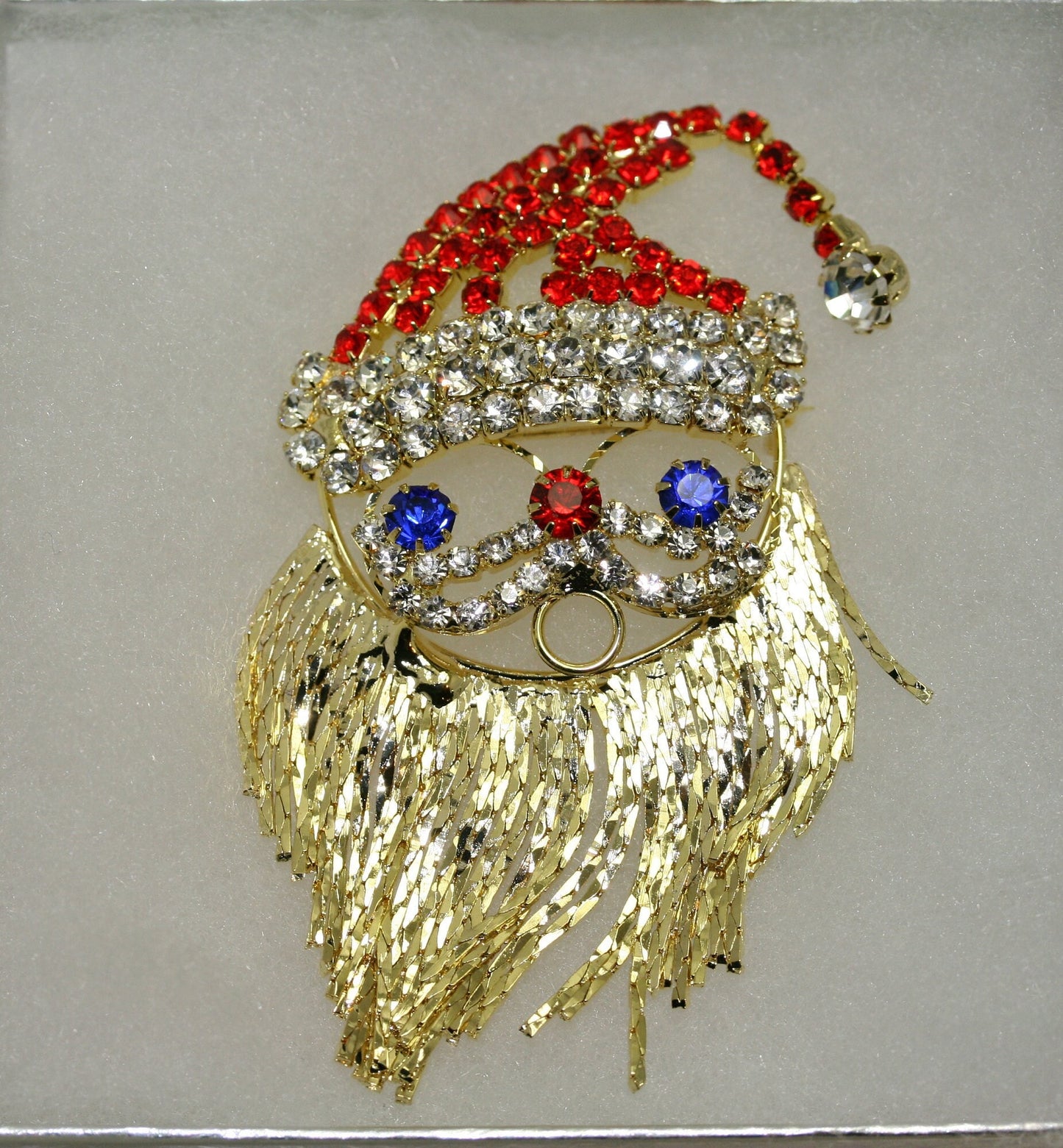 Christmas Santa Claus Face Brooch and Earrings Set , Santa Clause pin, Santa Clause Earrings Christmas Holiday Jewelry Set