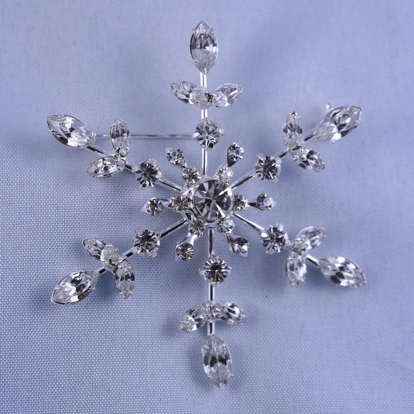 Rhinestone Prong-Set Christmas Snowflake Brooch Pin and Pendant, Winter Star Snowflake Jewelry, Costume Holiday Jewelry Gift