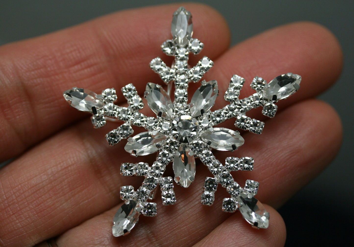 Rhinestone Snowflake Brooch and Earrings Christmas Jewelry Gift Set, Star Brooch and Earring Set, Wedding Anniversary Bridal Jewelry