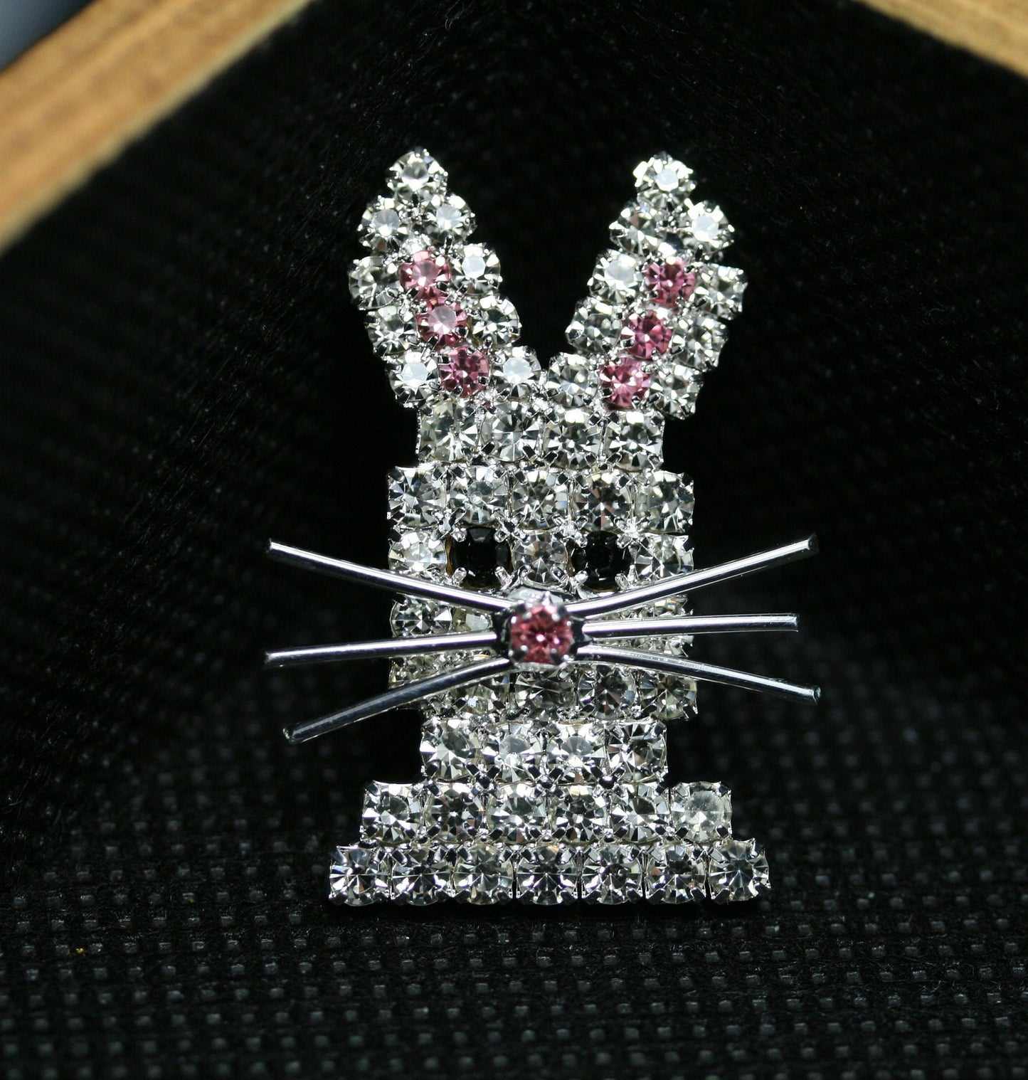 Rhinestone Easter Bunny Brooch and Earrings Set, Easter Rabbit Pin, Easter Rabbit Earrings, Easter Jewelry Gift