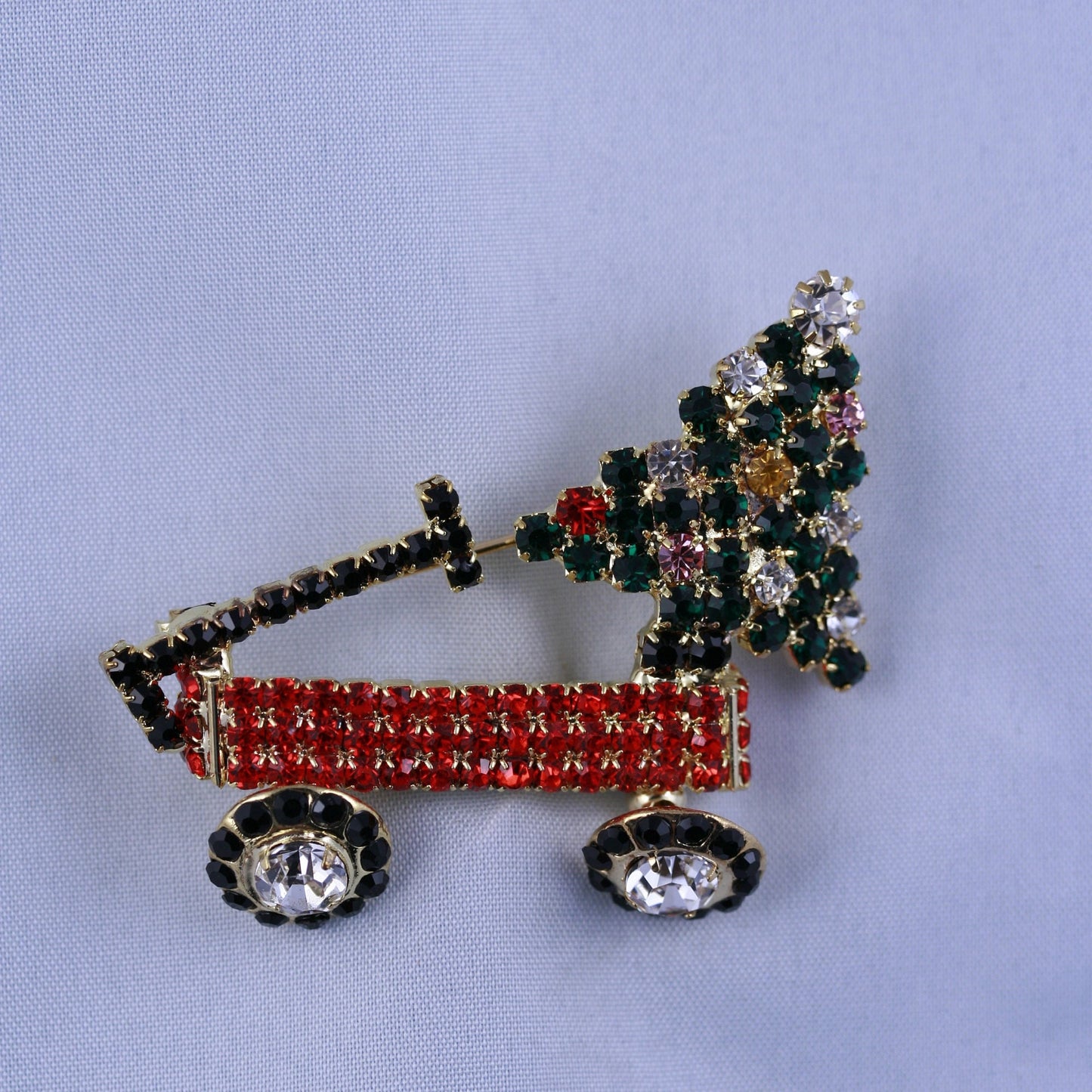 Christmas Tree Wagon Vintage Brooch, Xmas Holiday Crystal and Rhinestone Brooch Gift, Wagon Pin