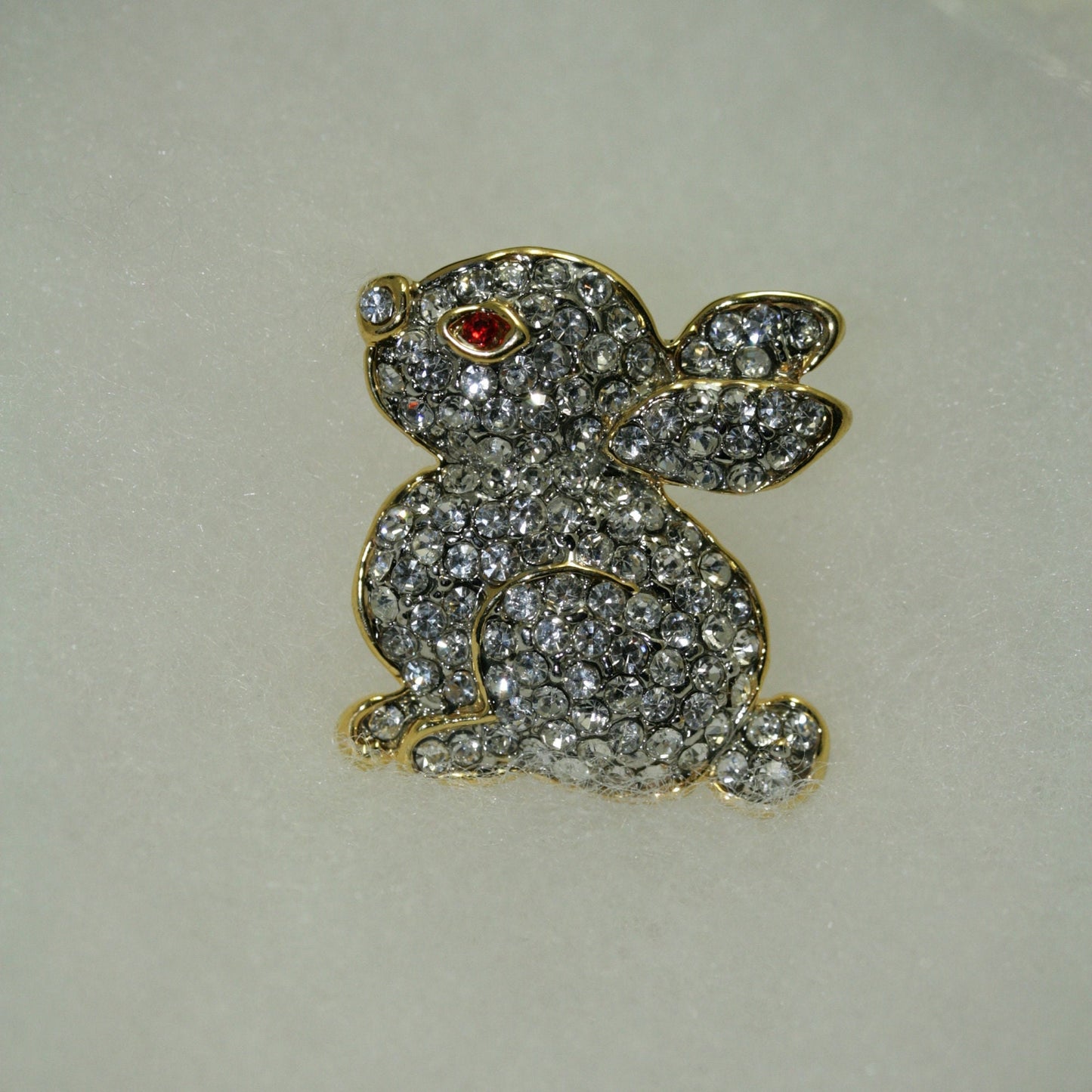 Clear Rhinestone Crystal Cute Bunny Rabbit Pin Brooch for Easter, Easter Bunny Rabbit Pin & Earring Set