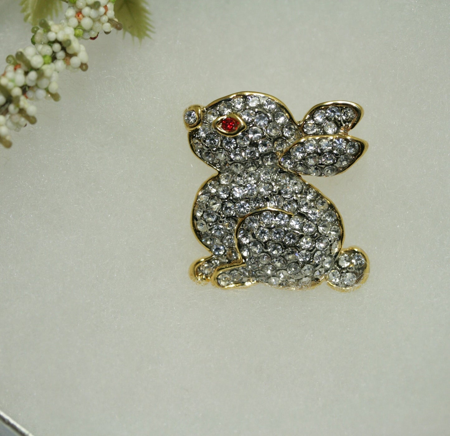 Clear Rhinestone Crystal Cute Bunny Rabbit Pin Brooch for Easter, Easter Bunny Rabbit Pin & Earring Set