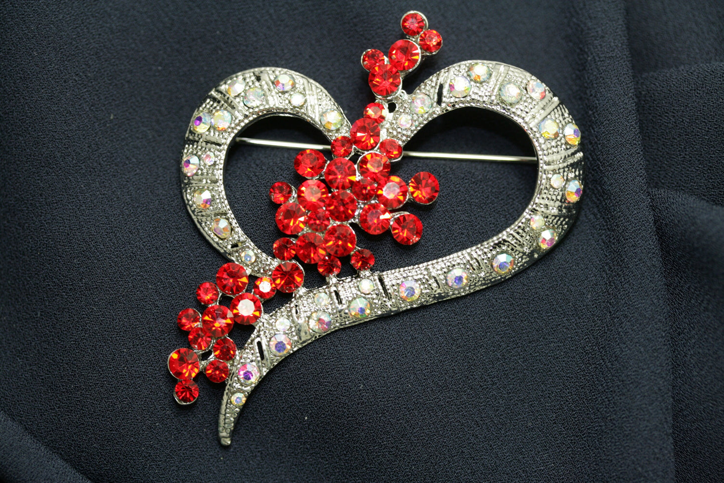 Vintage Rhinestone Valentine's Day Hollow Heart Pin Brooch, Valentine's Day Jewelry Gift For Her