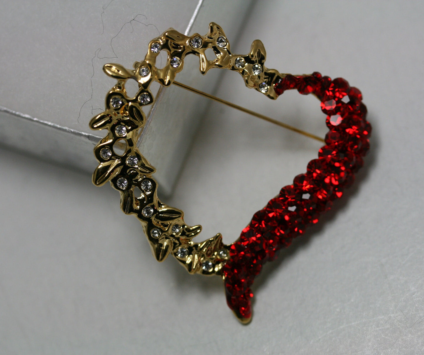 Crystal Rhinestone Love Heart Brooch Pin Jewelry Gift, Valentine's Day Red Hollow Heart Brooch, Valentine's day Jewelry