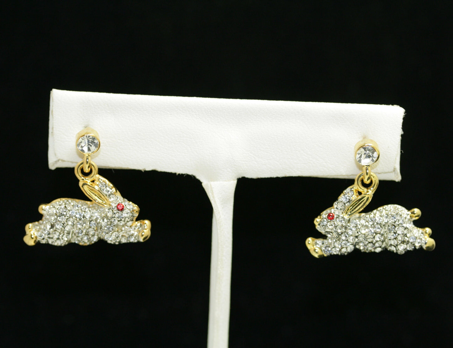 Clear Rhinestone Crystal Cute Bunny Rabbit Pin Brooch for Easter, Easter Bunny Rabbit Pin & Earring Set