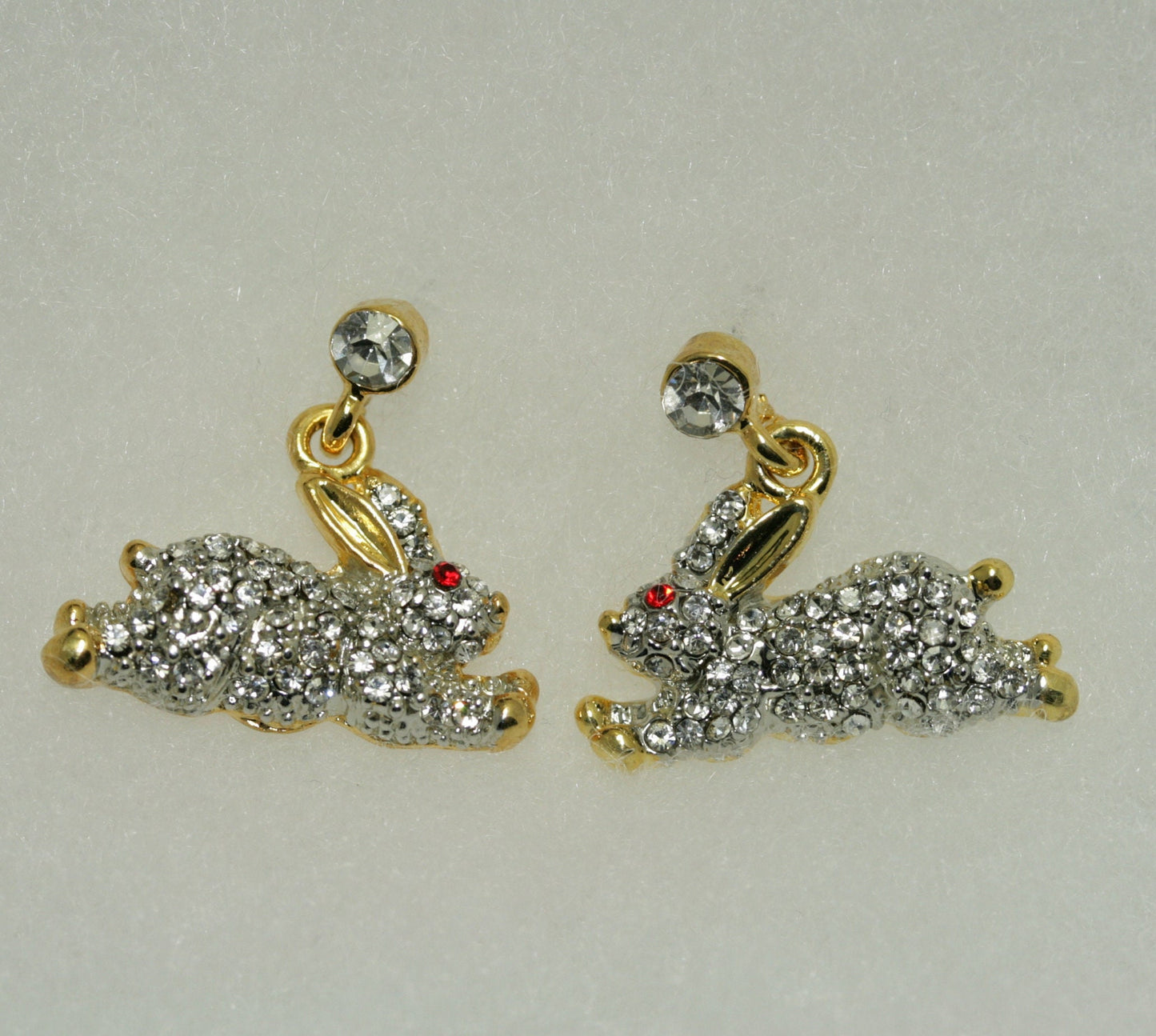 Clear Rhinestone Crystal Cute Bunny Rabbit Pin Brooch for Easter, Easter Bunny Rabbit Pin & Earring Set