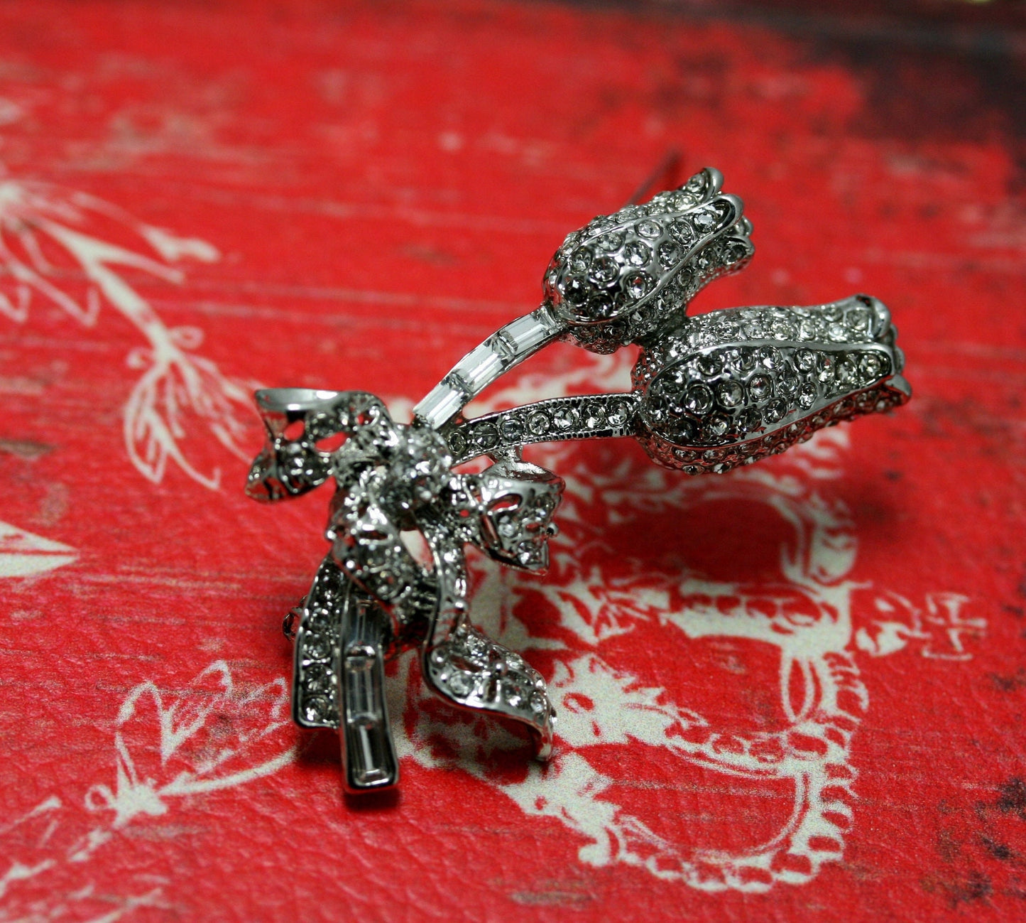 Chrome Silver Rose Crystal Flower Pin Brooch, Rhinestone Valentine's Day Rose Flower Jewelry for her
