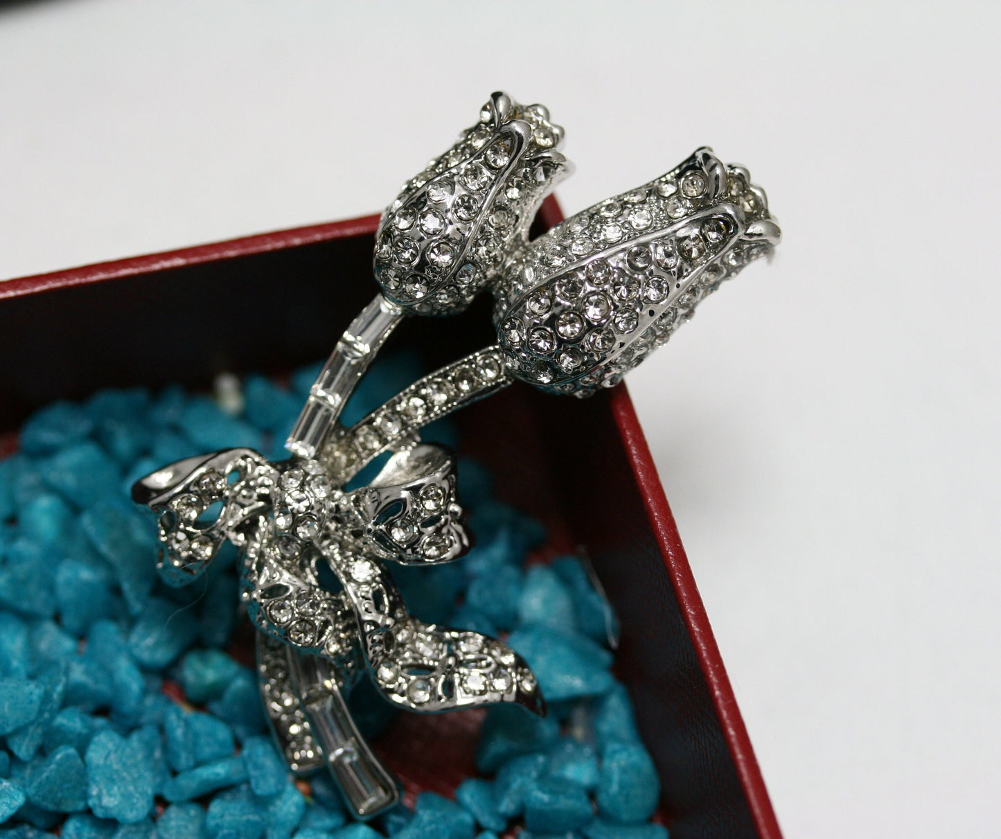 Chrome Silver Rose Crystal Flower Pin Brooch, Rhinestone Valentine's Day Rose Flower Jewelry for her