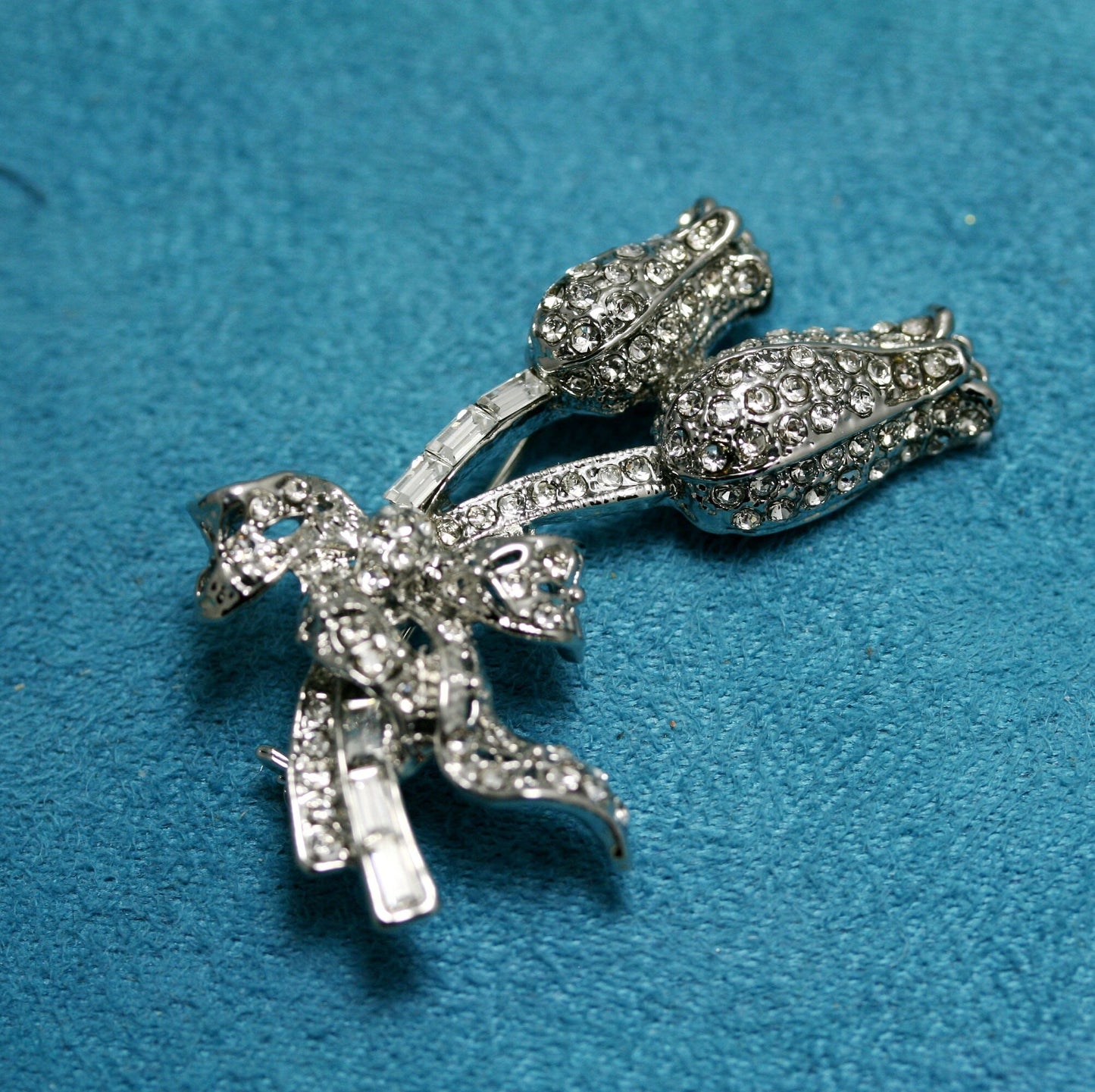 Chrome Silver Rose Crystal Flower Pin Brooch, Rhinestone Valentine's Day Rose Flower Jewelry for her