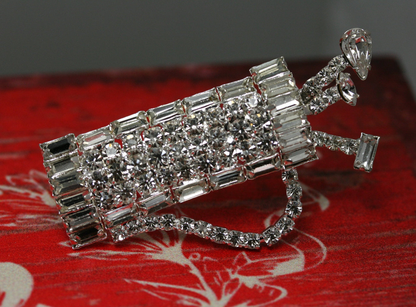 Vintage Retro Clear Rhinestone Golf Bag Caddy Golf Clubs Silver Tone Brooch Pin, Golf Sports Jewelry Gift