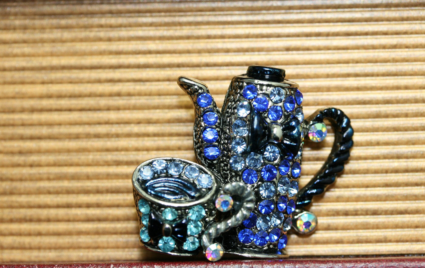 Vintage Teapot Brooch, Antique Silver Teapot Brooch Pin, Enamel Crystal Rhinestone Teapot Cup Brooch Pin