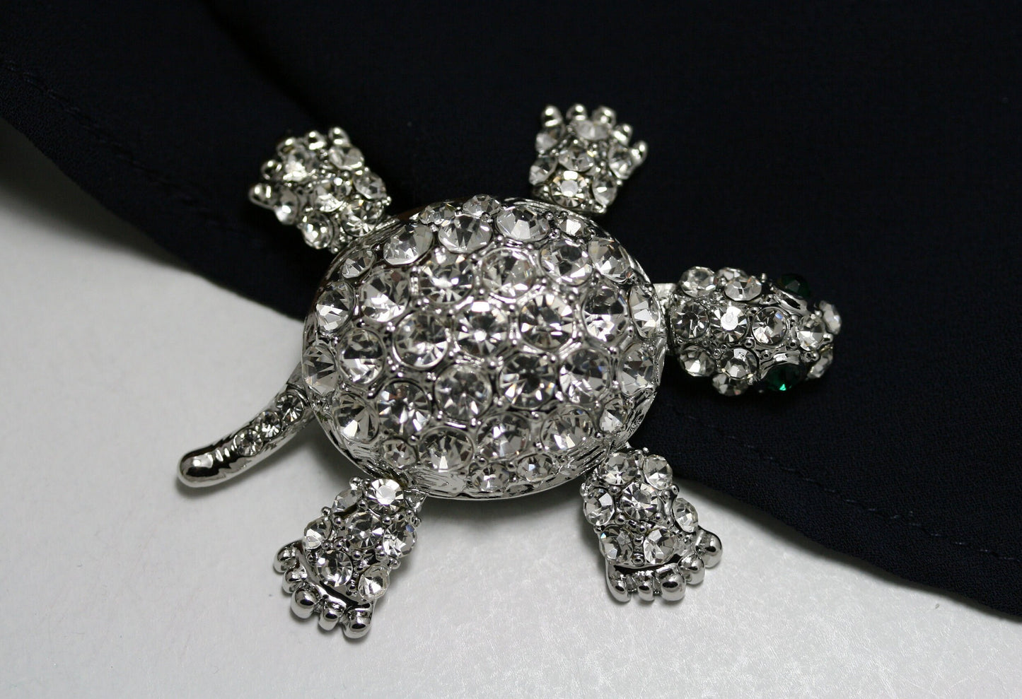 Rhinestone Clear Sparkling Crystals Sea Turtle Pin Brooch With Movable Features, 3D Sea Turtle Brooch Jewelry