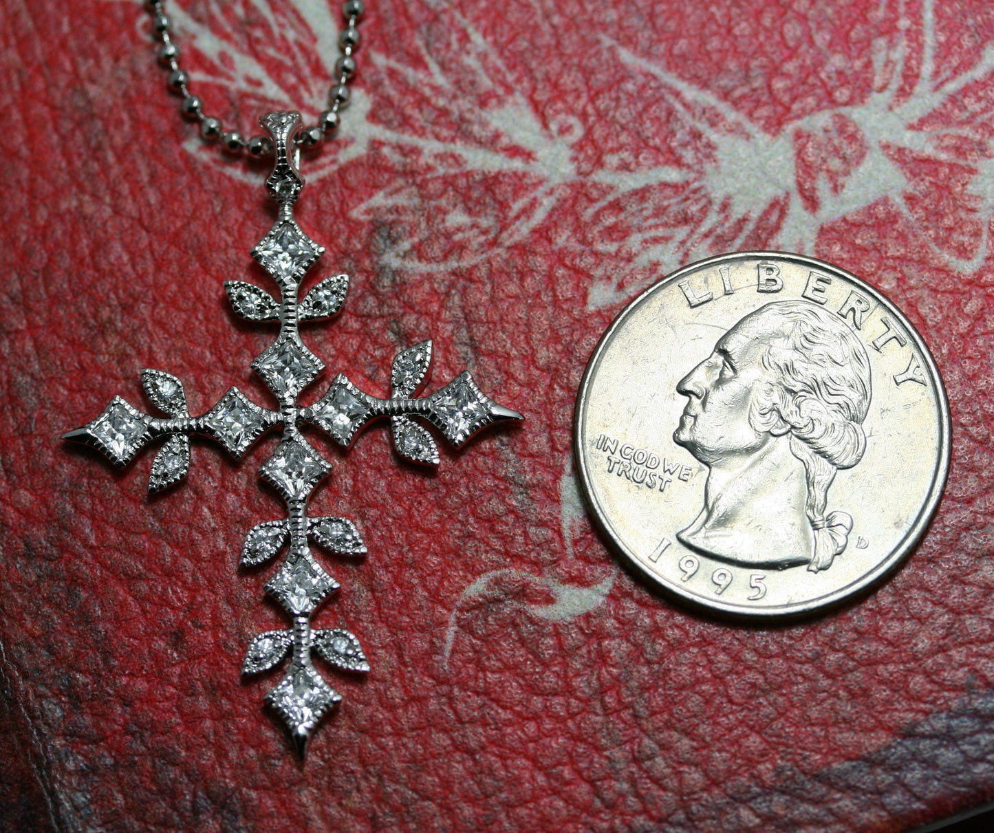 Rhinestone Silver Cross pendant with Chain, Crystal Cross Pendant Necklace. Stylish Silver Plated Zircon Cross Pendant