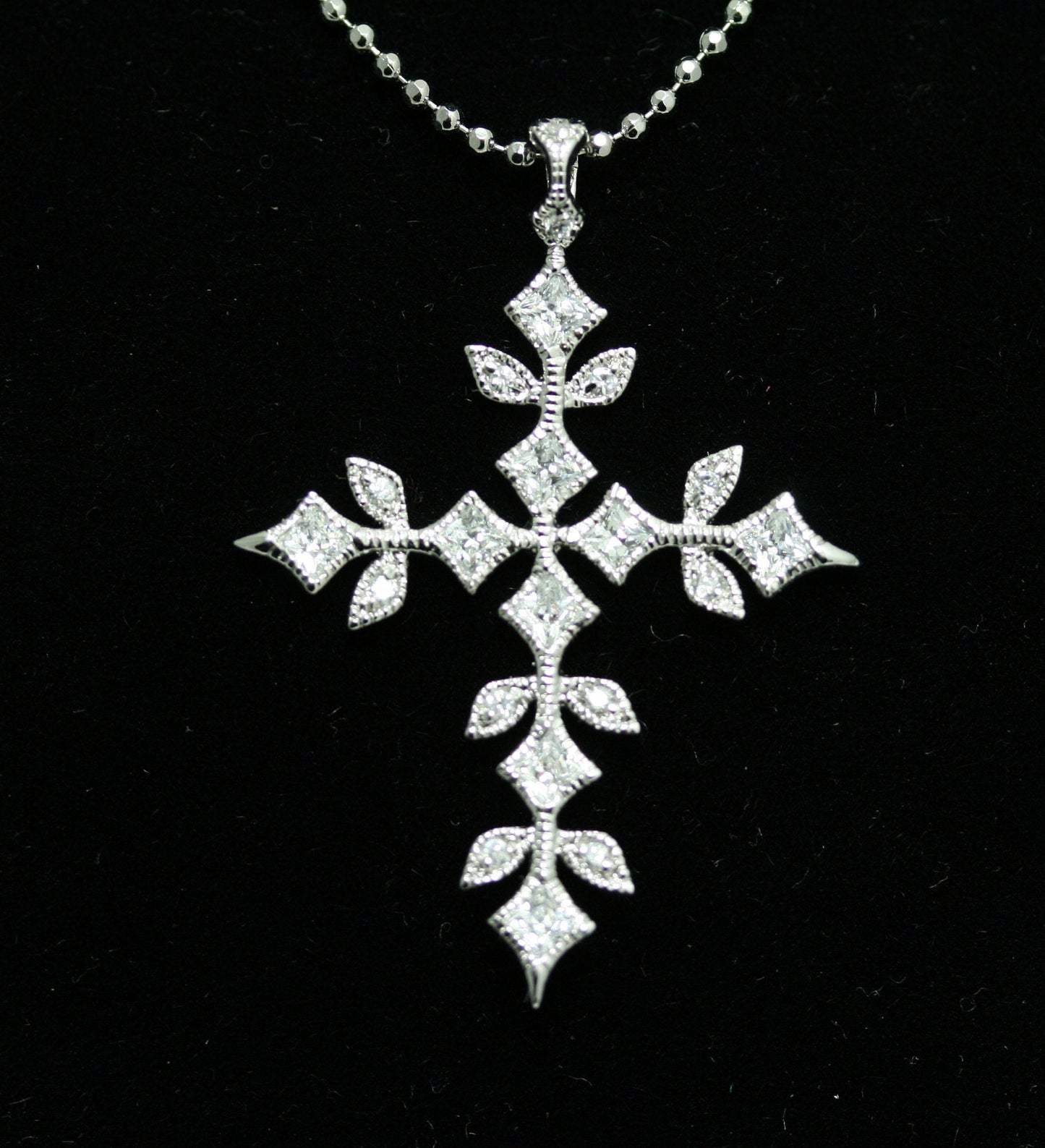 Rhinestone Silver Cross pendant with Chain, Crystal Cross Pendant Necklace. Stylish Silver Plated Zircon Cross Pendant