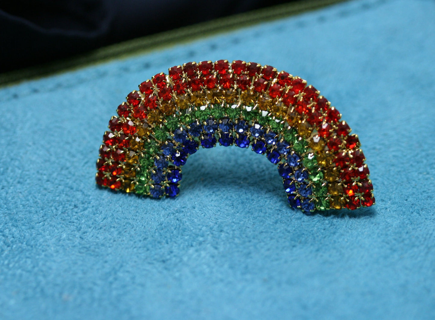 Rainbow Pin Pot Gold Brooch Rhinestone Crystal