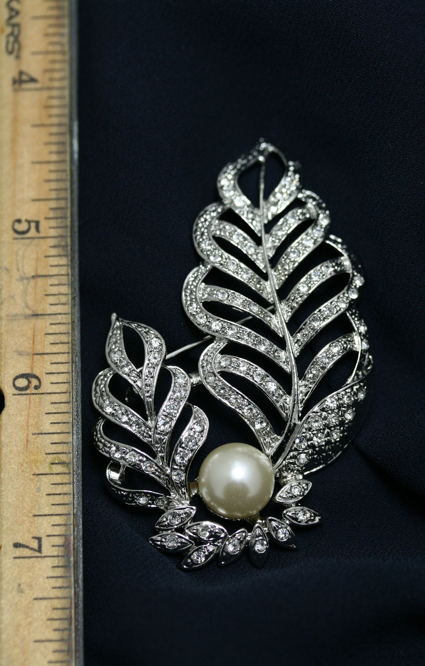Rhodium Plated Faux Pearl Brooch Pins with Rhinestone, Leaf Brooch, Cubic Zirconia Brooch, Faux Pearl Brooch Jewelry For Her