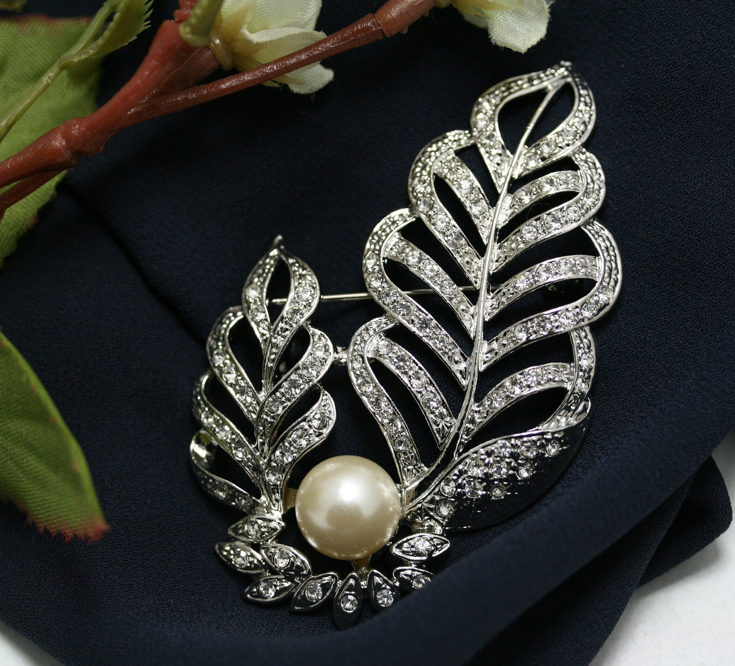 Rhodium Plated Faux Pearl Brooch Pins with Rhinestone, Leaf Brooch, Cubic Zirconia Brooch, Faux Pearl Brooch Jewelry For Her