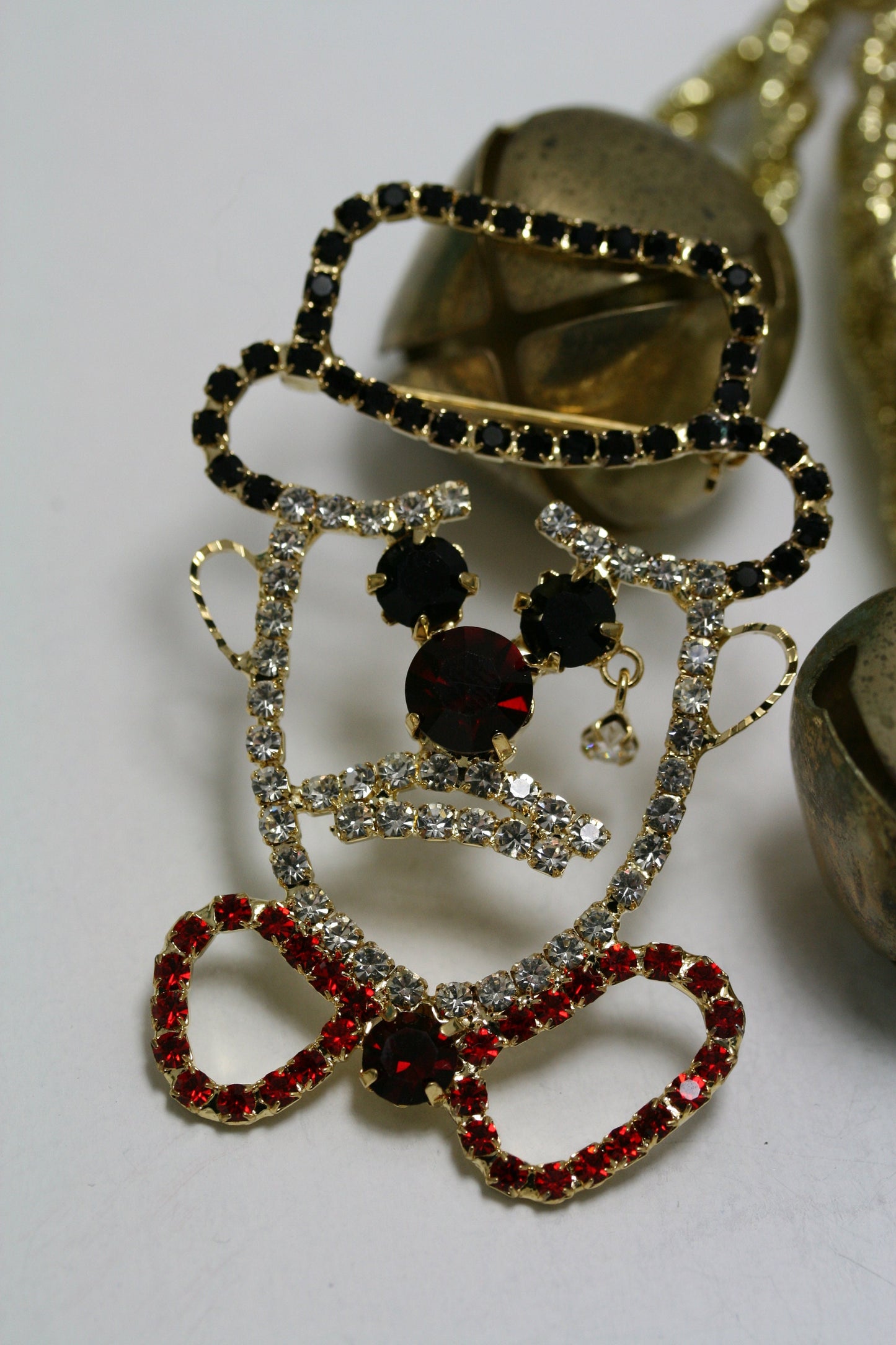Rhinestone Clown Brooch Pin, Crystal Clown With Teardrop Pin, Clown Face dangle tear Crying Prong Set Rhinestone Brooch Pin