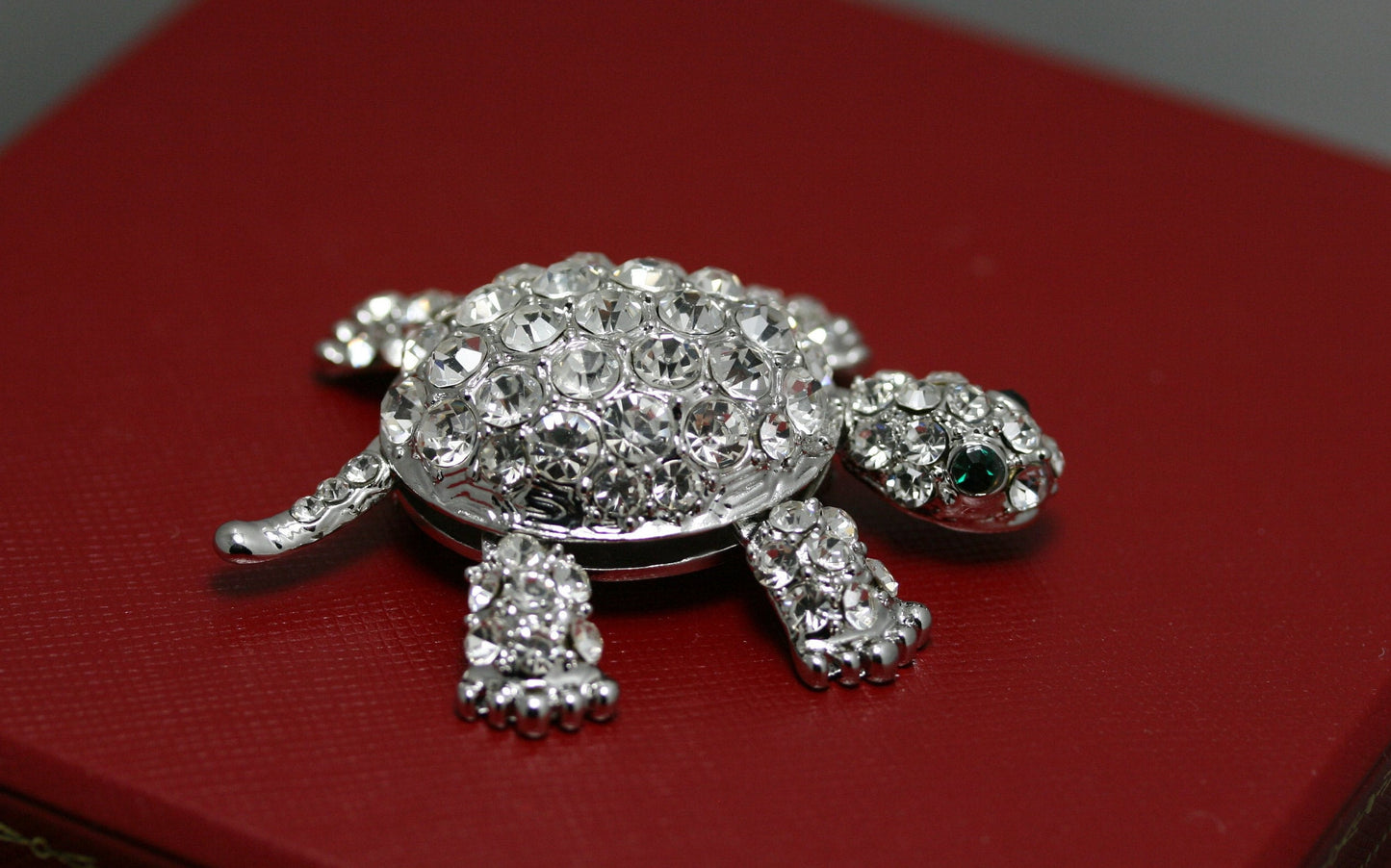 Rhinestone Clear Sparkling Crystals Sea Turtle Pin Brooch With Movable Features, 3D Sea Turtle Brooch Jewelry