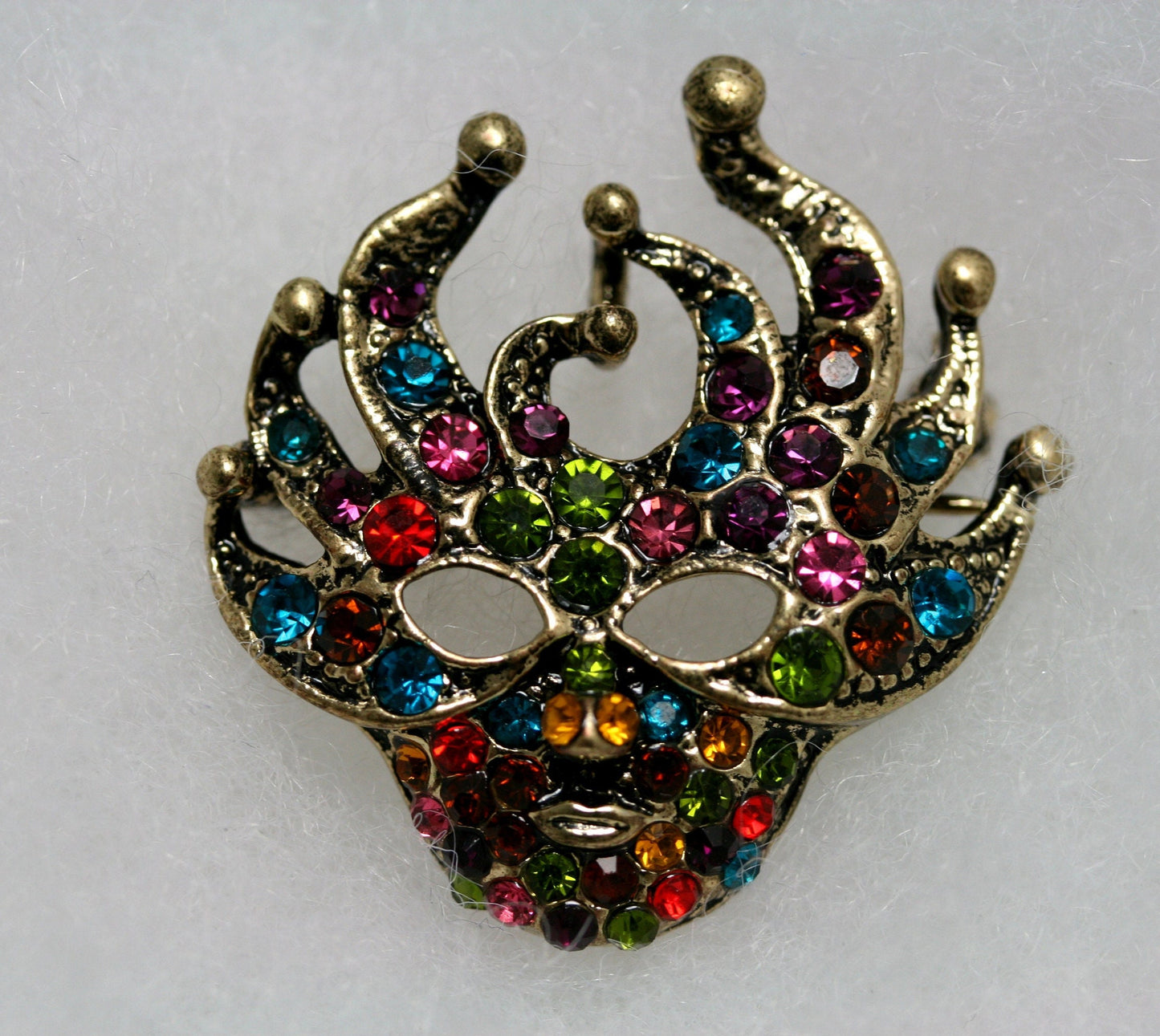 Rhinestone Mardi Gras Musk Brooch & Pendant, Multicolor Crystal Masquerade Ball Mask Pin Brooch