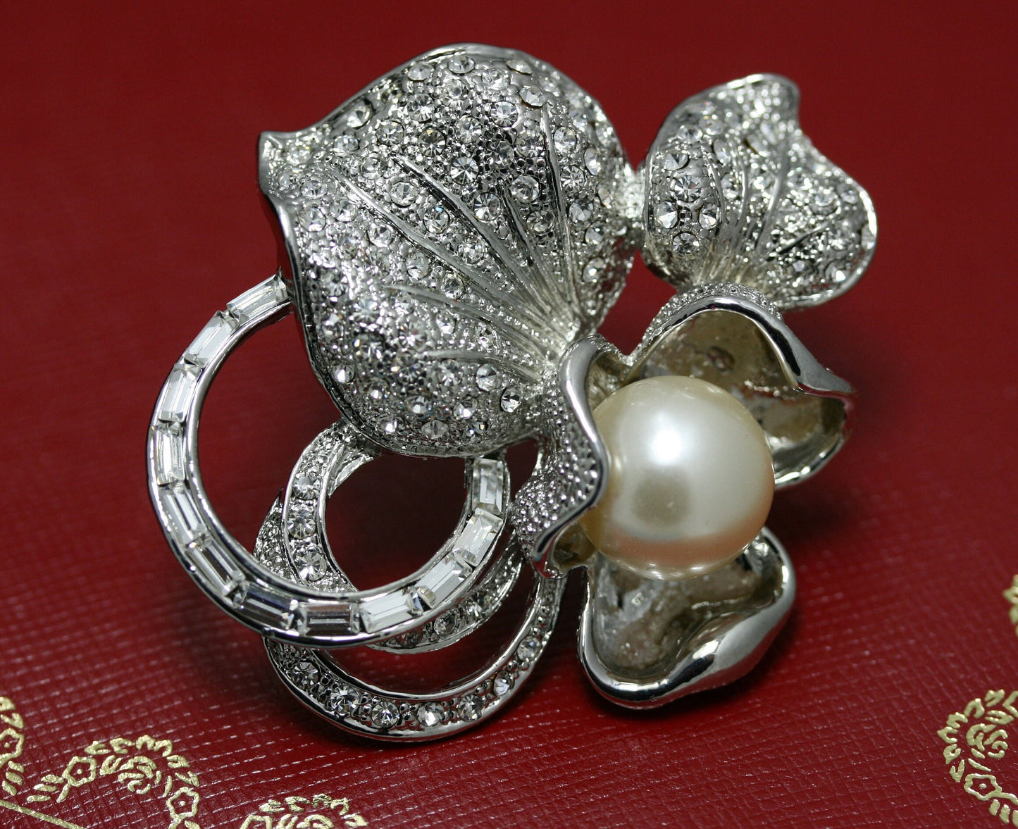 Vintage Silver Tone Clear Rhinestone Pearl Flower Brooch, Flower Brooches for Women, Rhinestone Pearl Crystal Pins