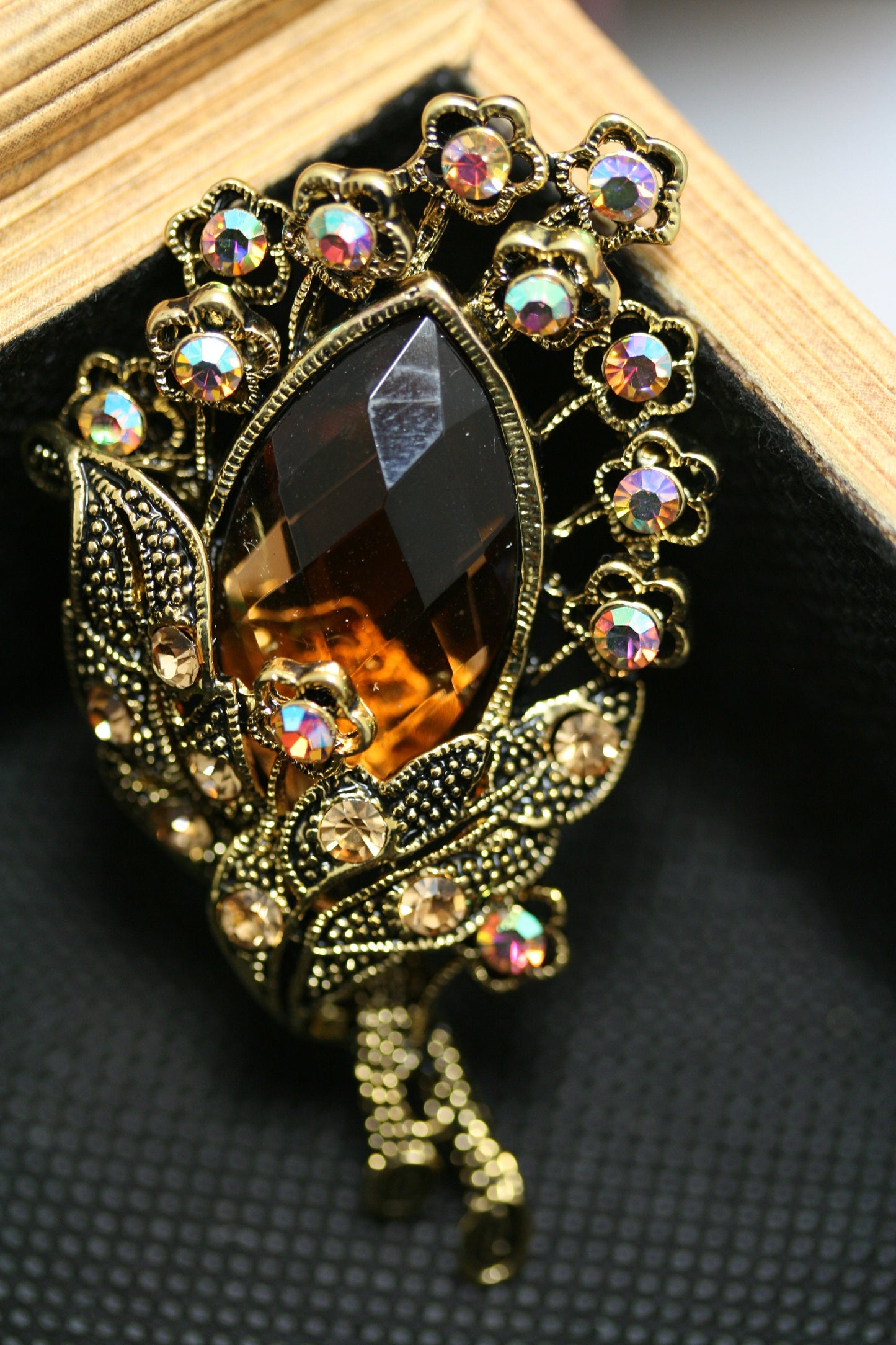Vintage Flower Brooch - 3D Amber Rhinestone Flower Cluster Brooch Pin W Antique Gold TONE!