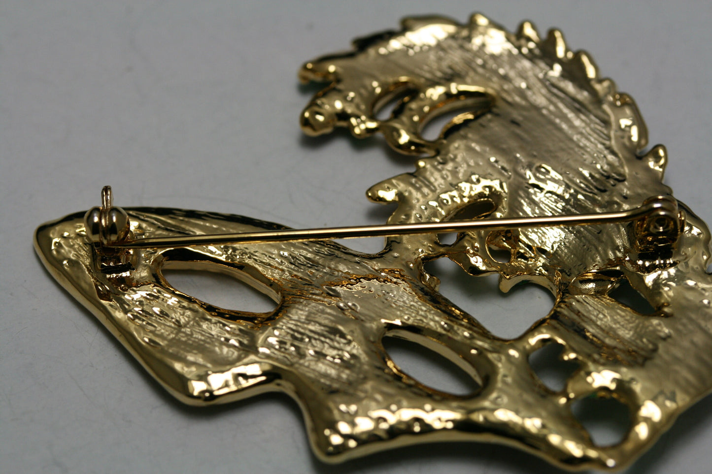 Masquerade Mardi Gras Mask Brooch Pin Enamel Rhinestones Gold Tone