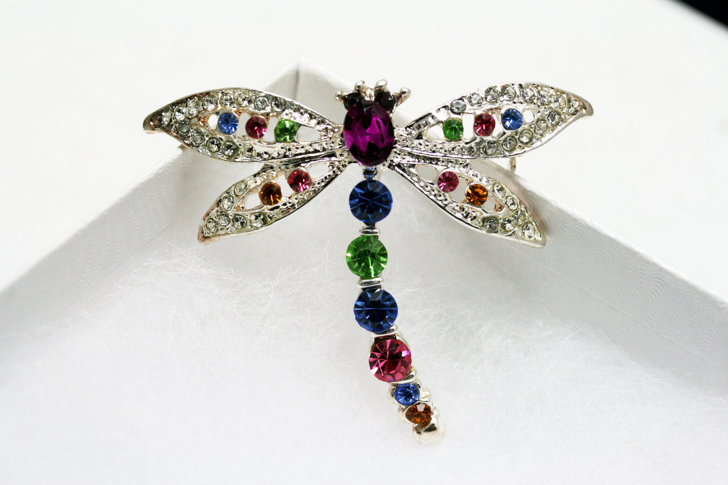 Women Dragonfly Crystal Brooch Lovely Rhinestone Scarf Pin Jewelry