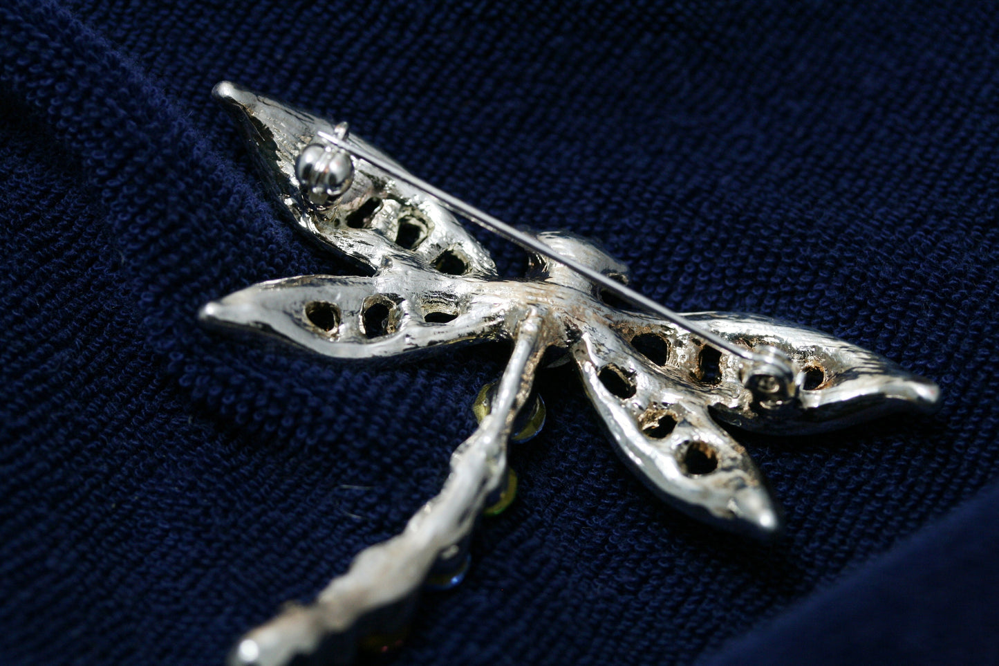 Women Dragonfly Crystal Brooch Lovely Rhinestone Scarf Pin Jewelry