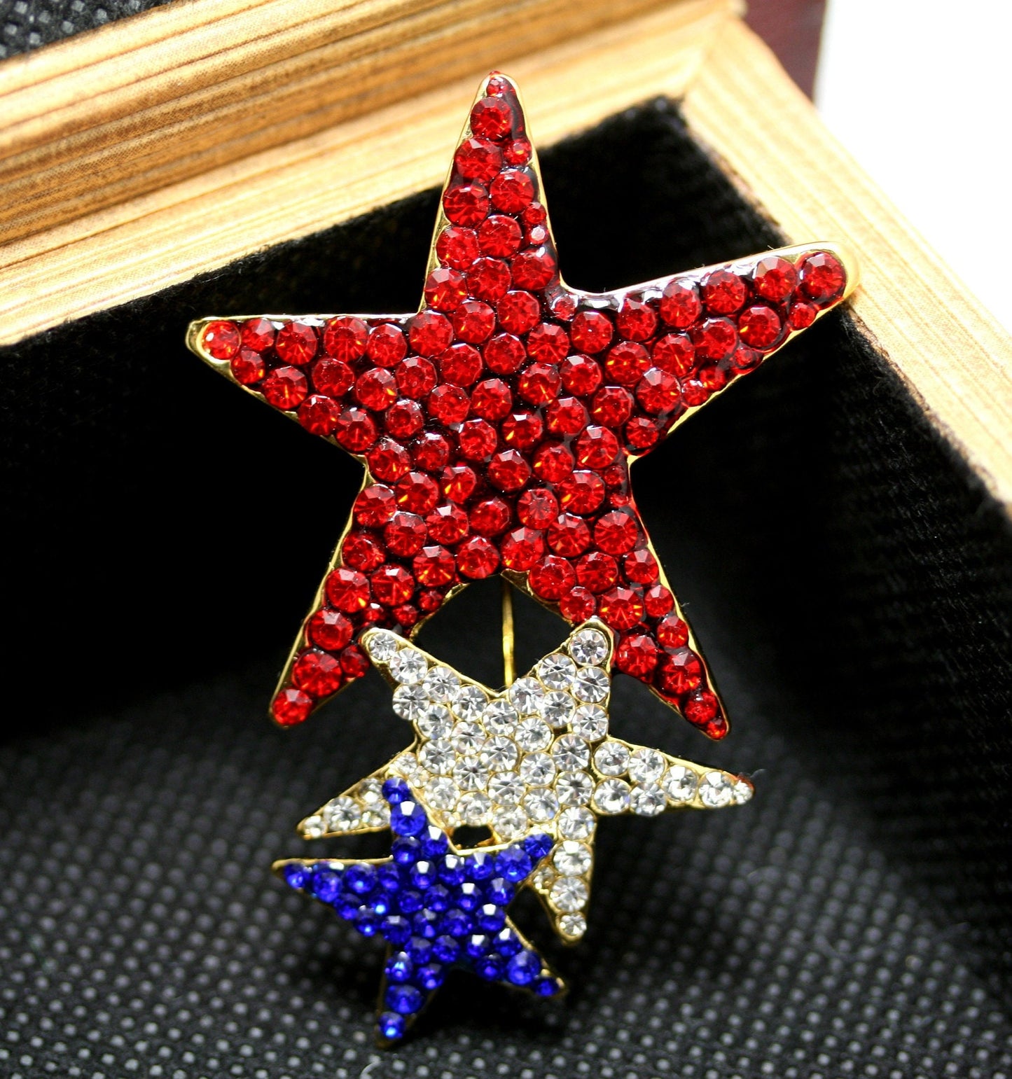 Rhinestone USA Patriotic Star Brooch and Red White Blue Shooting Star Post Earring, US Patriotic Jewelry Set Gift