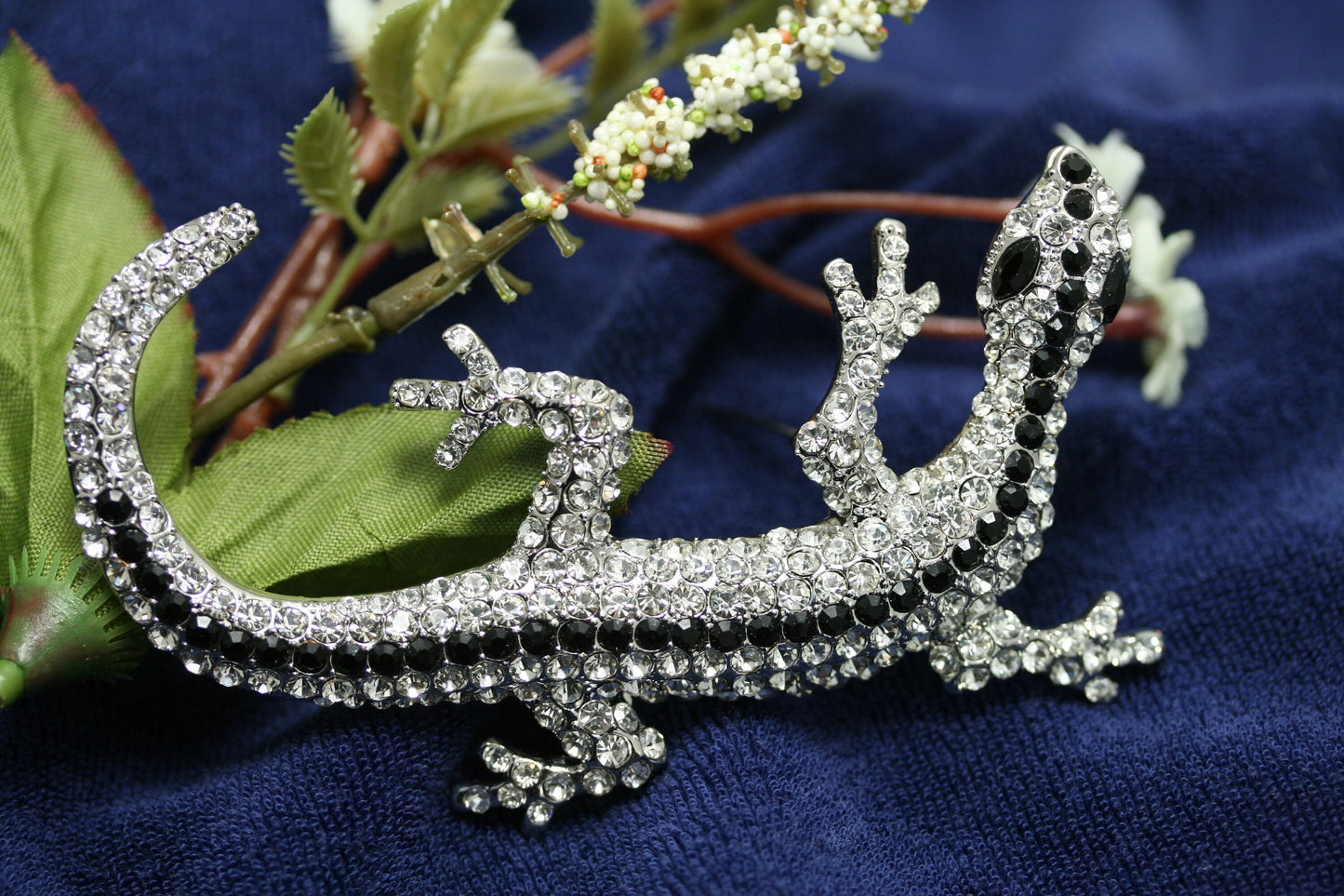 Beautiful Rhinestone Lizard Brooch, Lizard Gecko Salamander Pin Chameleon Komodo Dragon Rhinestone Crystal