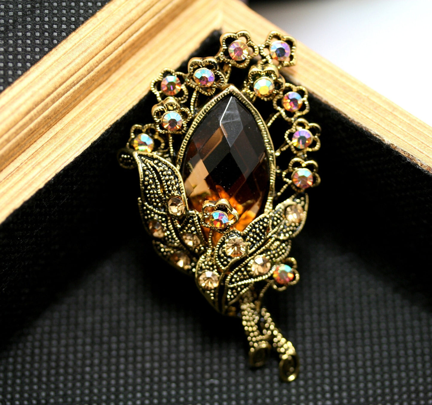Vintage Flower Brooch - 3D Amber Rhinestone Flower Cluster Brooch Pin W Antique Gold TONE!