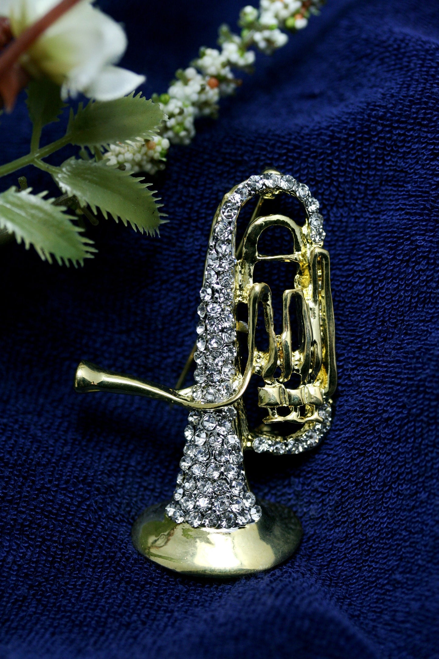 Rhinestone Trumpet Brooches Women Men 2-color Brass Instrument Party Casual Brooch Pins Gifts