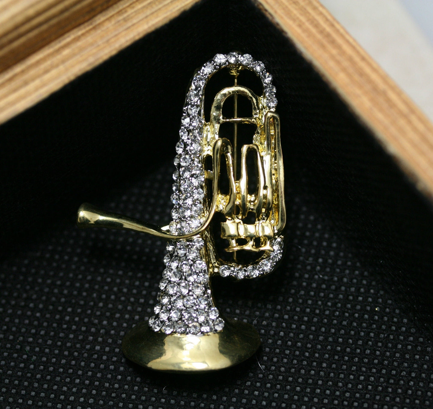 Rhinestone Trumpet Brooches Women Men 2-color Brass Instrument Party Casual Brooch Pins Gifts