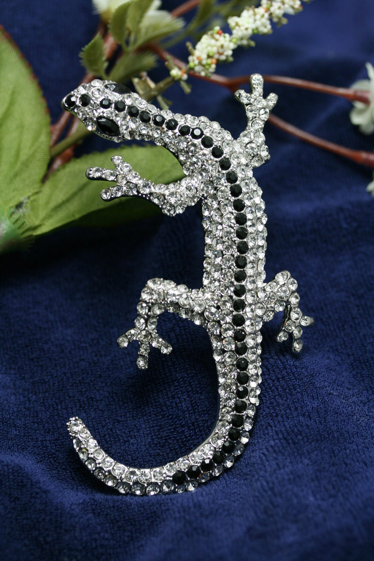 Beautiful Rhinestone Lizard Brooch, Lizard Gecko Salamander Pin Chameleon Komodo Dragon Rhinestone Crystal
