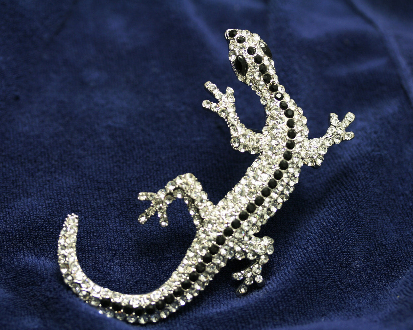 Beautiful Rhinestone Lizard Brooch, Lizard Gecko Salamander Pin Chameleon Komodo Dragon Rhinestone Crystal