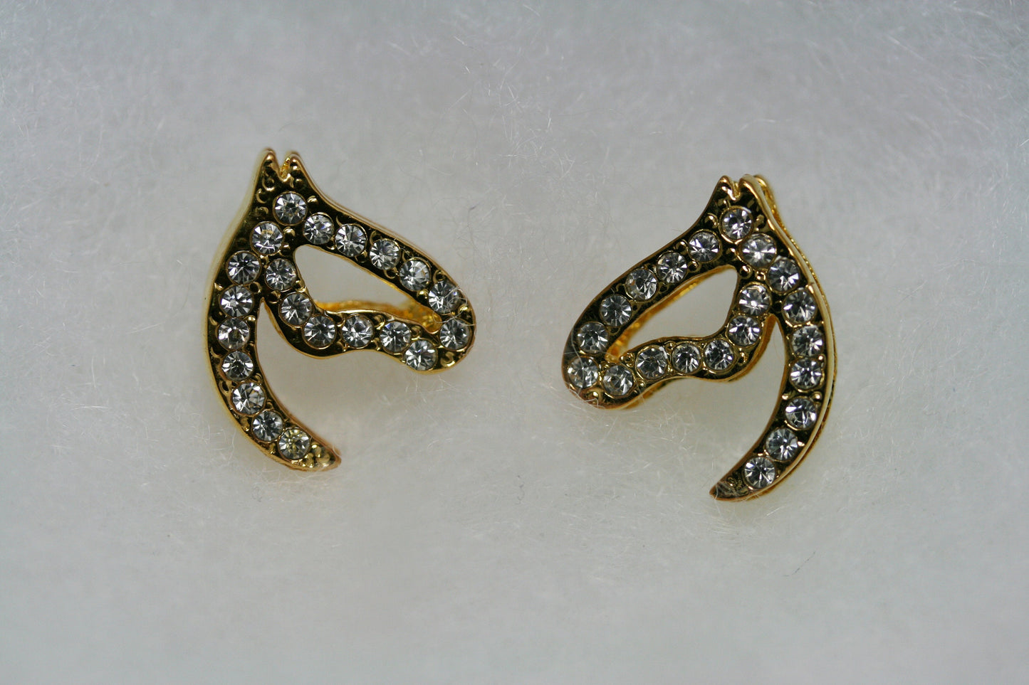 Horse Head Shaped Earrings for Horse Lovers, Equestrian Gifts Rhinestone Horse Head Stud Earrings, Fashion Jewelry