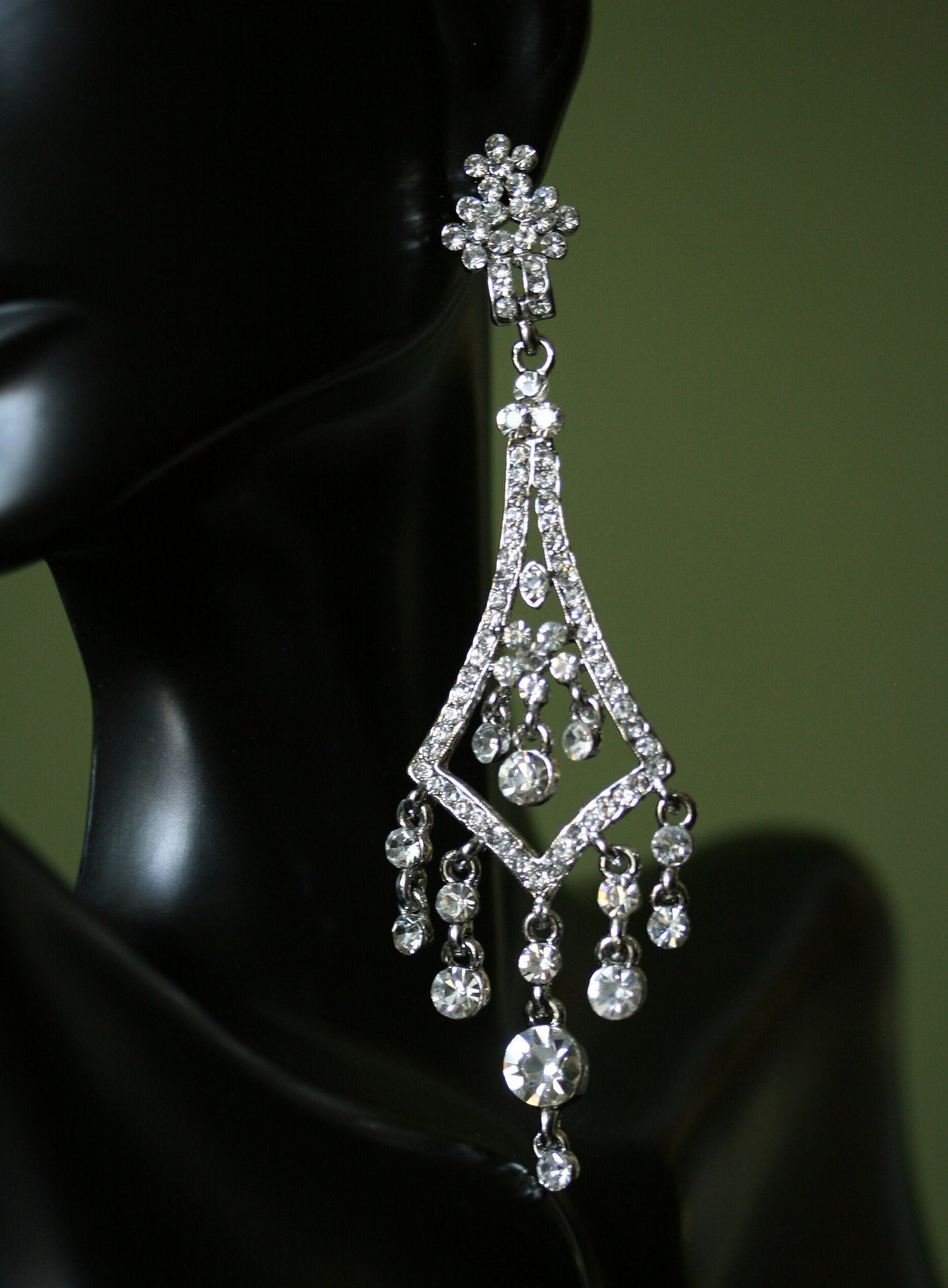 Dangling CHANDELIER DIAMOND EARRINGS Pierced in silver or gold clear rhinestones elegant bridal earrings Dazzle Crystal Fashion Jewelry