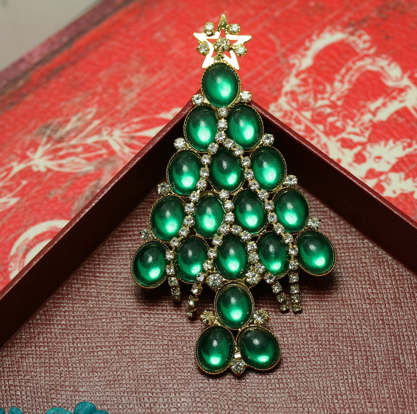 Vintage, Christmas Tree Brooch Pin, Traditionally Christmas Jewelry,
