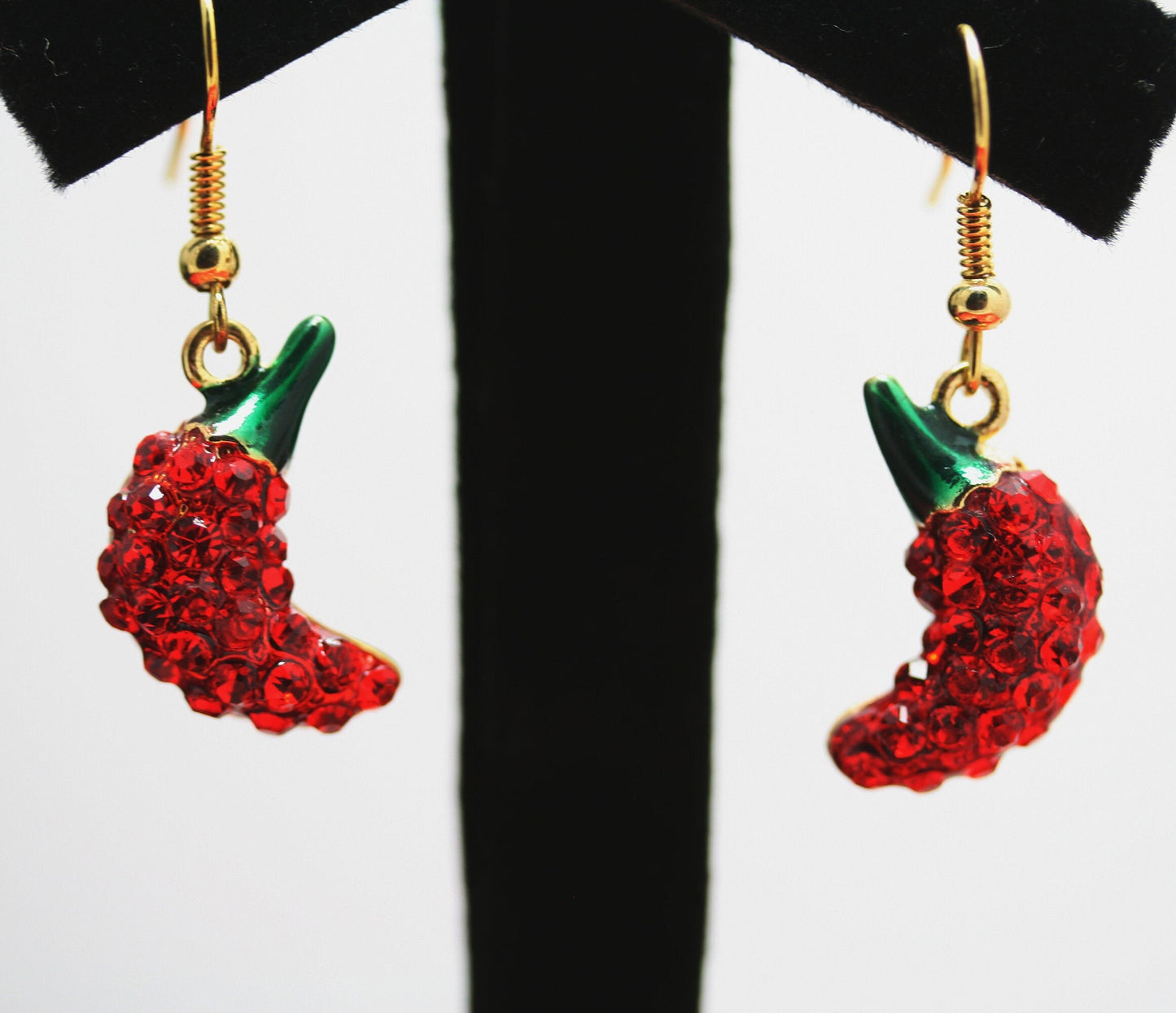 Crystal chili pepper brooch, Chili pepper earrings, Hot pepper pin, red pepper earrings, Rhinestone hot pepper Pin and Earrings Set