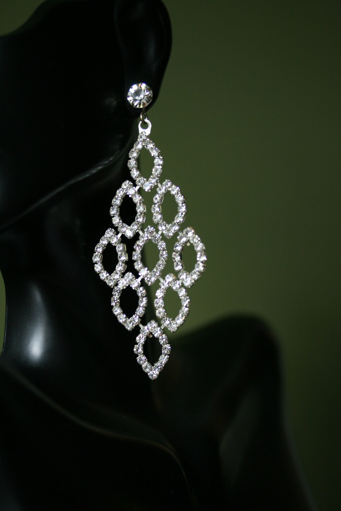 Clear Rhinestones Unique Post Drop pageant Earrings Décor Drop Earrings Bridal Wedding Beautiful Dazzle Crystal Dangle Fashion Jewelry