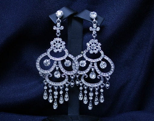 Vintage Rhinestone Chandelier Drop Earrings in Silver Décor Drop Earrings Bridal Wedding Antique Silver Dazzle Crystal Dangle Earrings