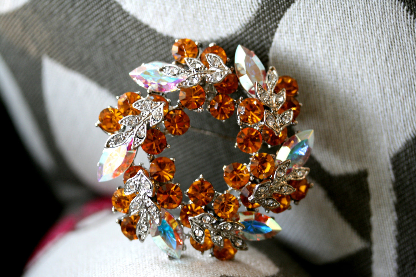 Vintage Luxury Crystal Exquisite Rhinestone Gold Wreath Brooch Pin, Round Double Layer Wreath Brooch With AB Stone, Christmas Jewelry Gift