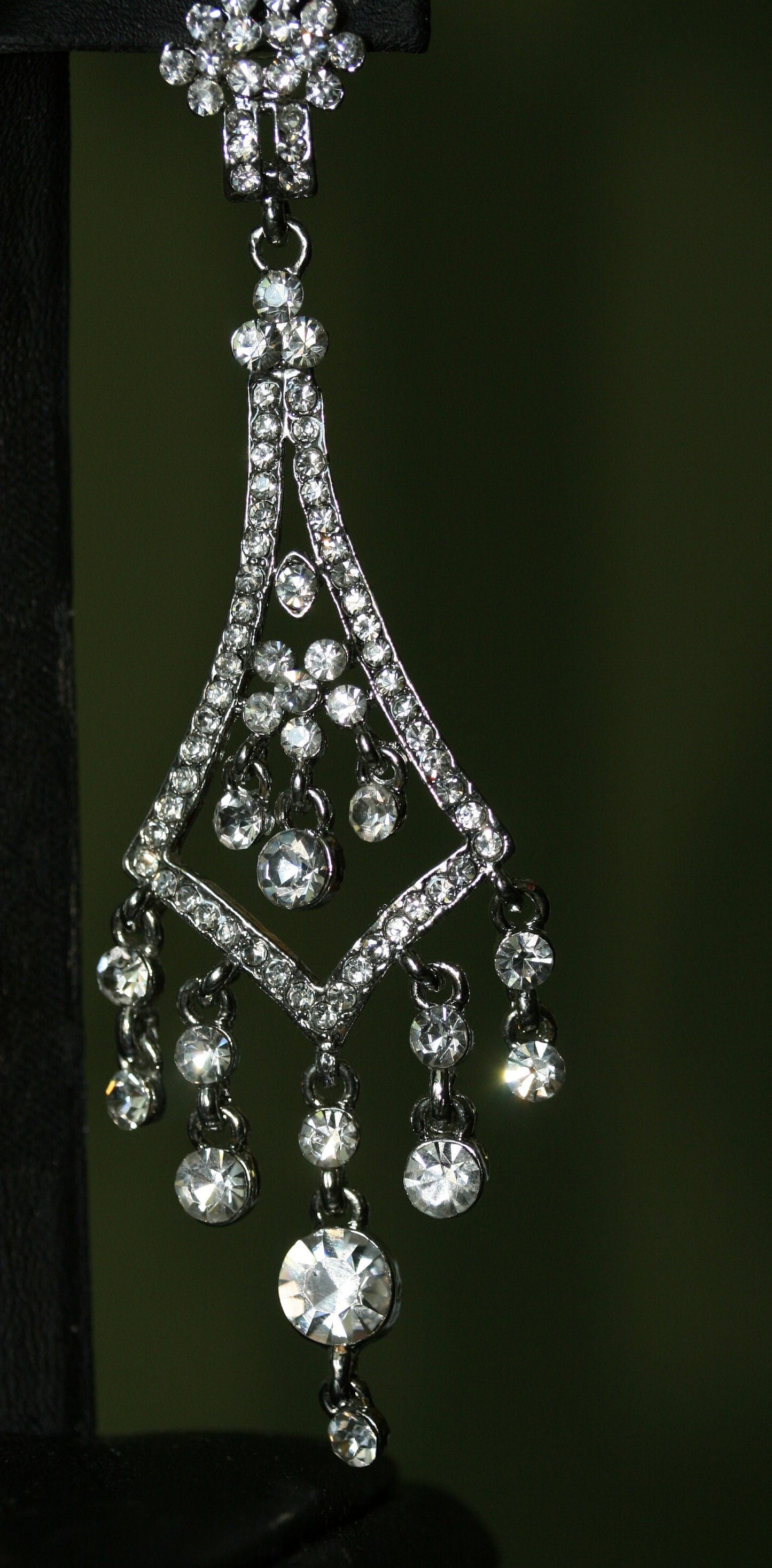 Dangling CHANDELIER DIAMOND EARRINGS Pierced in silver or gold clear rhinestones elegant bridal earrings Dazzle Crystal Fashion Jewelry