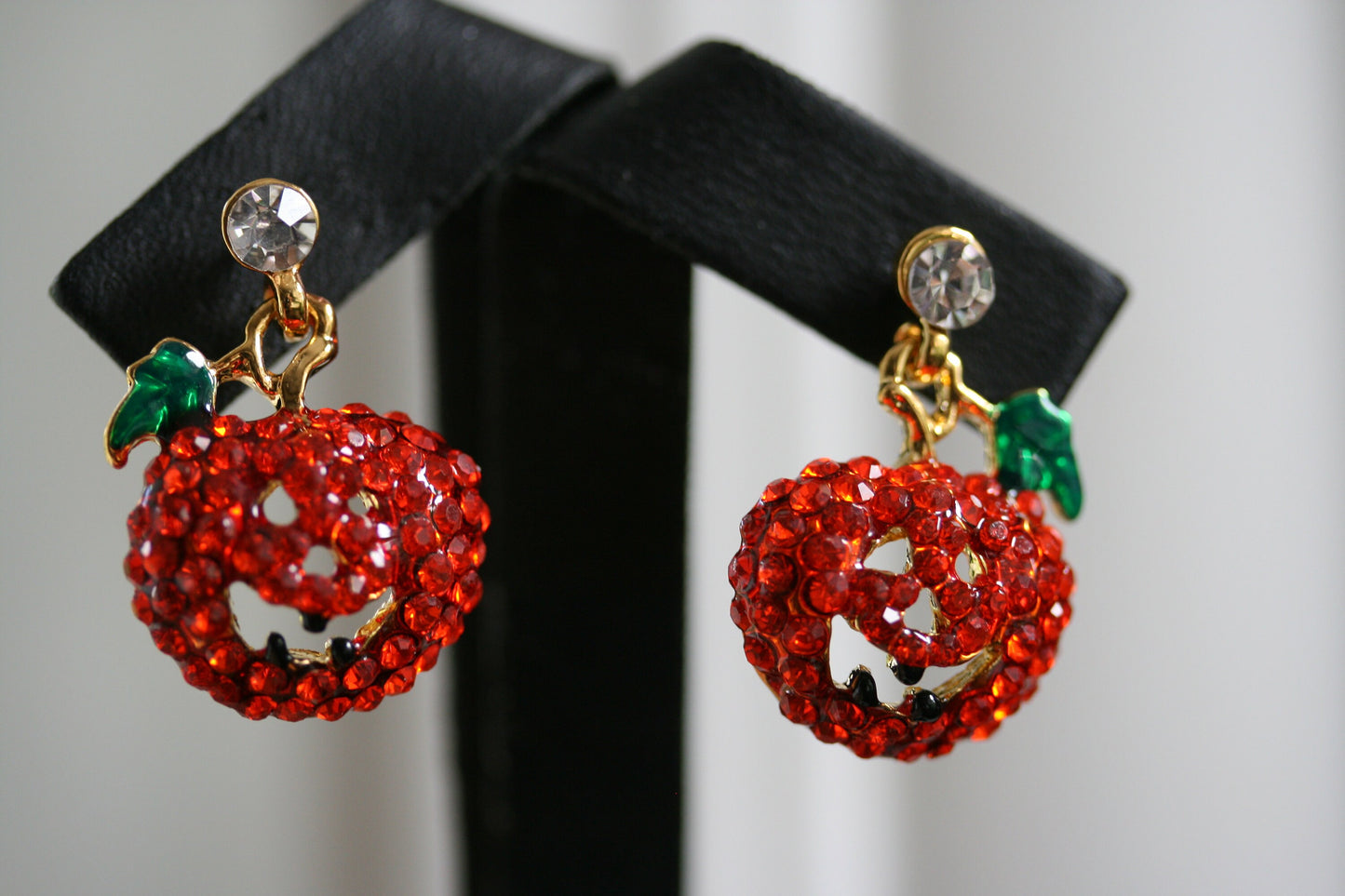 Crystal Ear stud for Girls Fashion Dangle Rhinestone Pumpkin Charms Earrings For Halloween Gifts