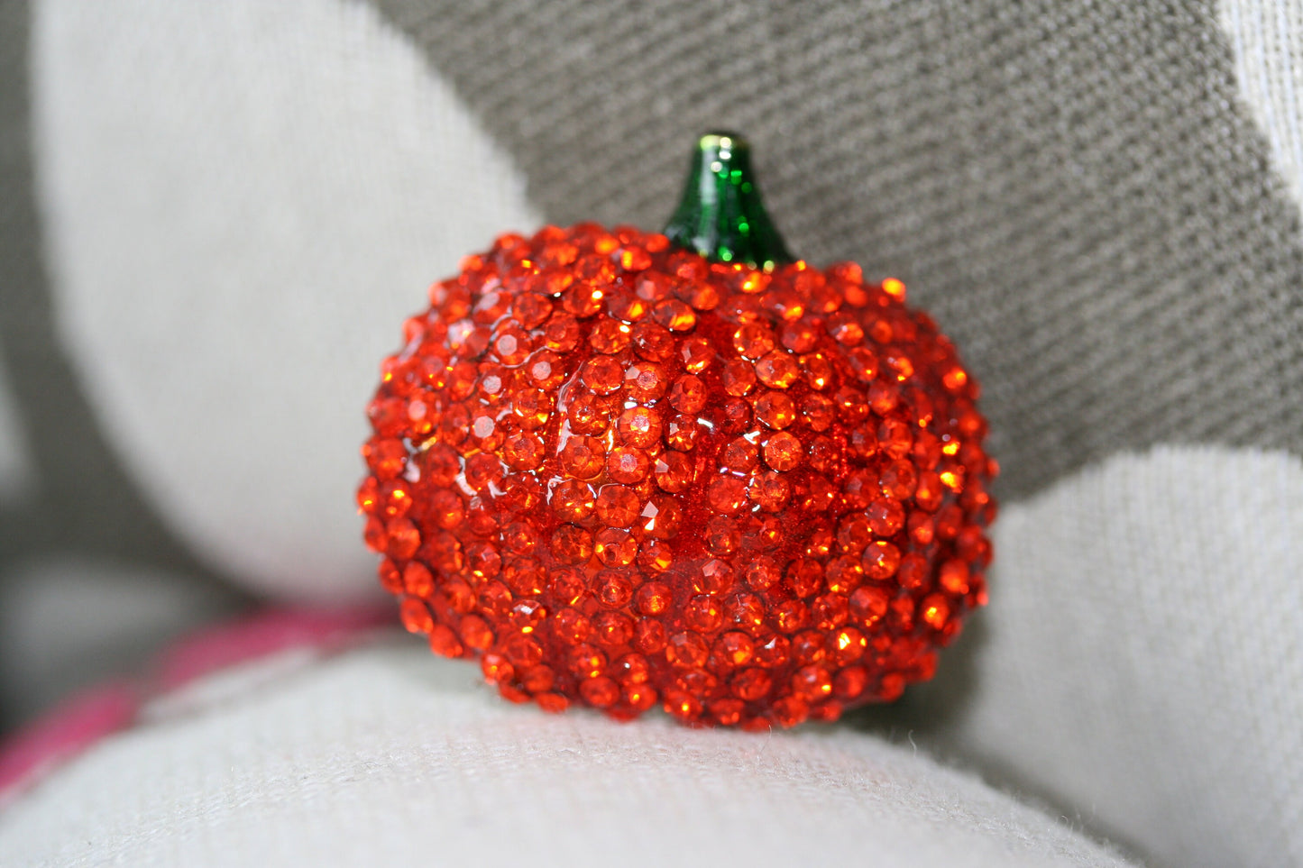 Rhinestone Fall Autumn Cornucopia Halloween Thanksgiving Pumpkin Pin Brooch, Holiday Fashion Costume Jewelry