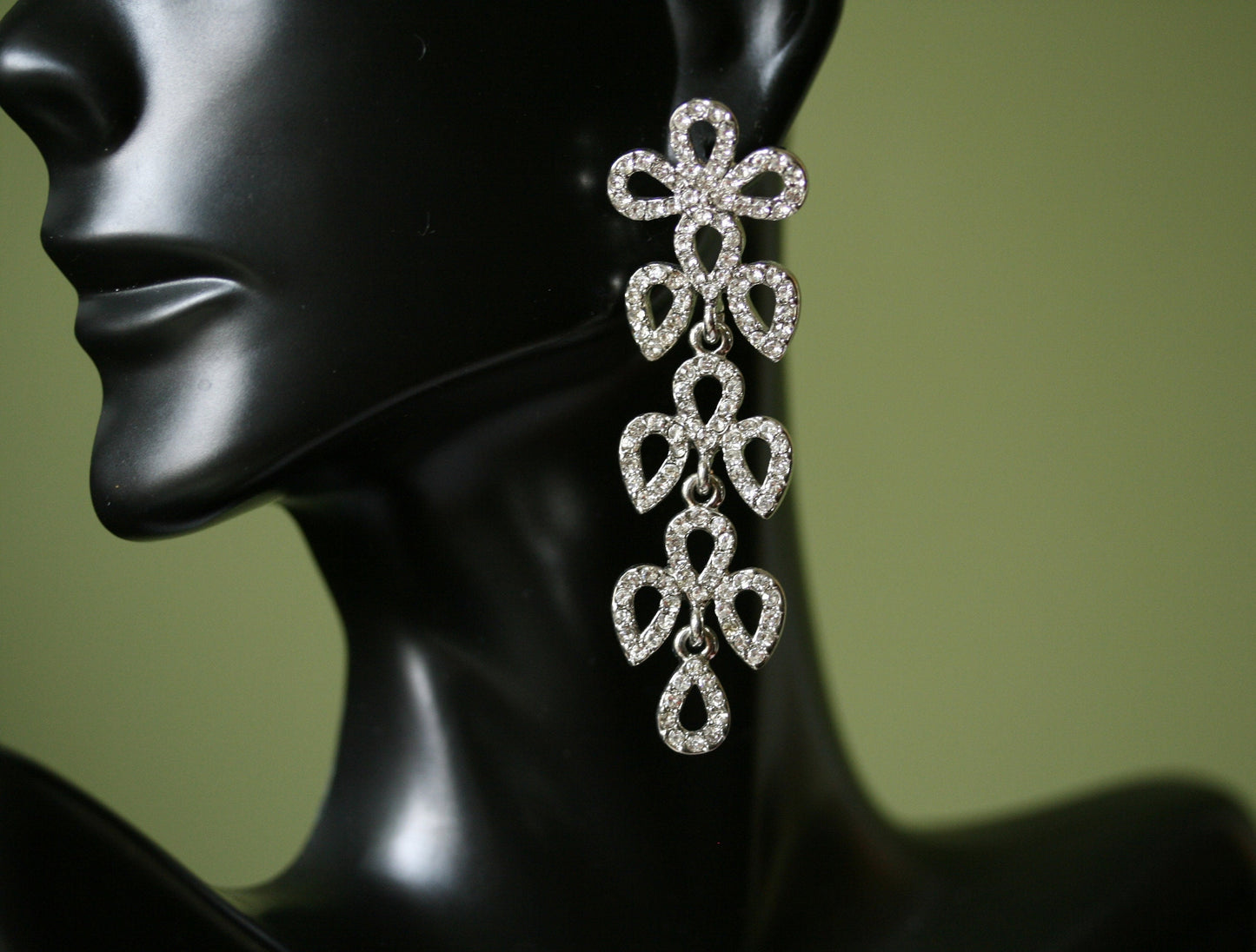 Clear Rhinestones Unique Post Drop pageant Earrings Décor Drop Earrings Bridal Wedding Beautiful Dazzle Crystal Dangle Fashion Jewelry