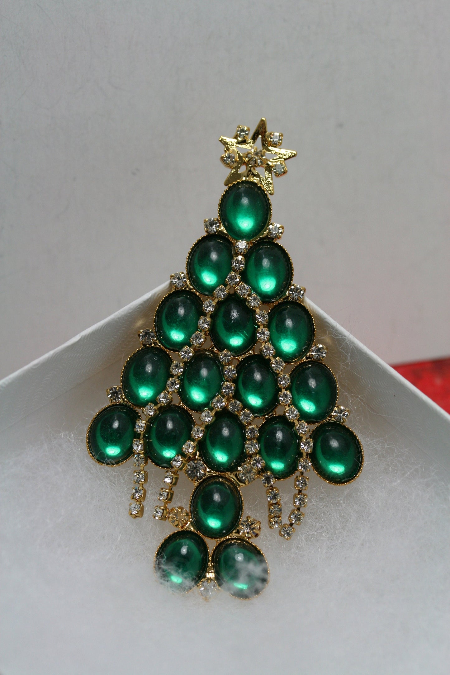 Vintage, Christmas Tree Brooch Pin, Traditionally Christmas Jewelry,