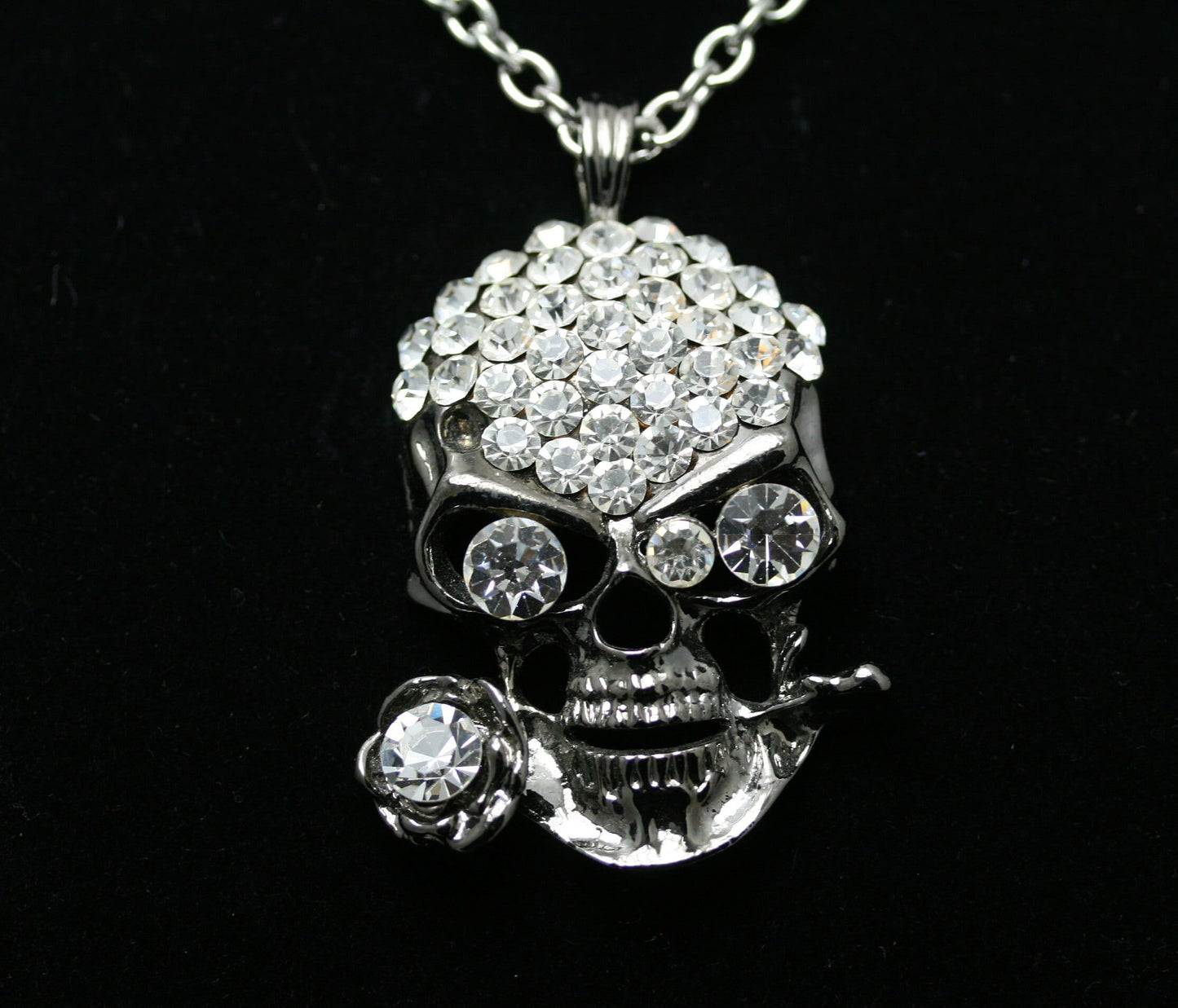 Rhinestone Skull with Rose Flower Skull Head Pendant Crystal Rhinestone Sweater Necklace gift With Chain